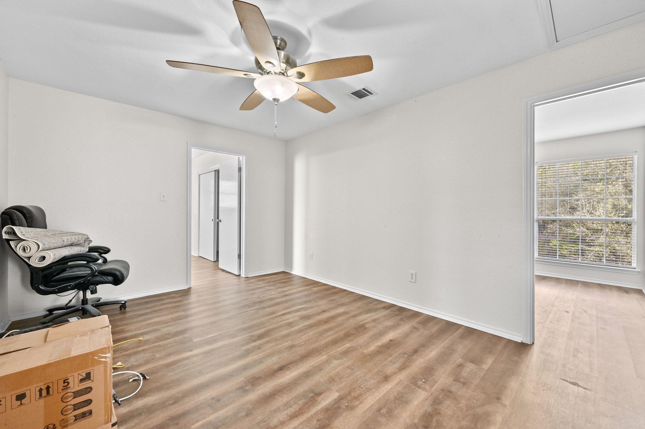 201 Comanche Cp, Kyle, TX 78640