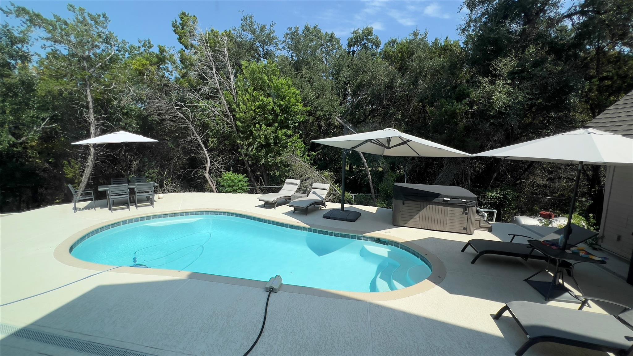 201 Comanche Cp, Kyle, TX 78640