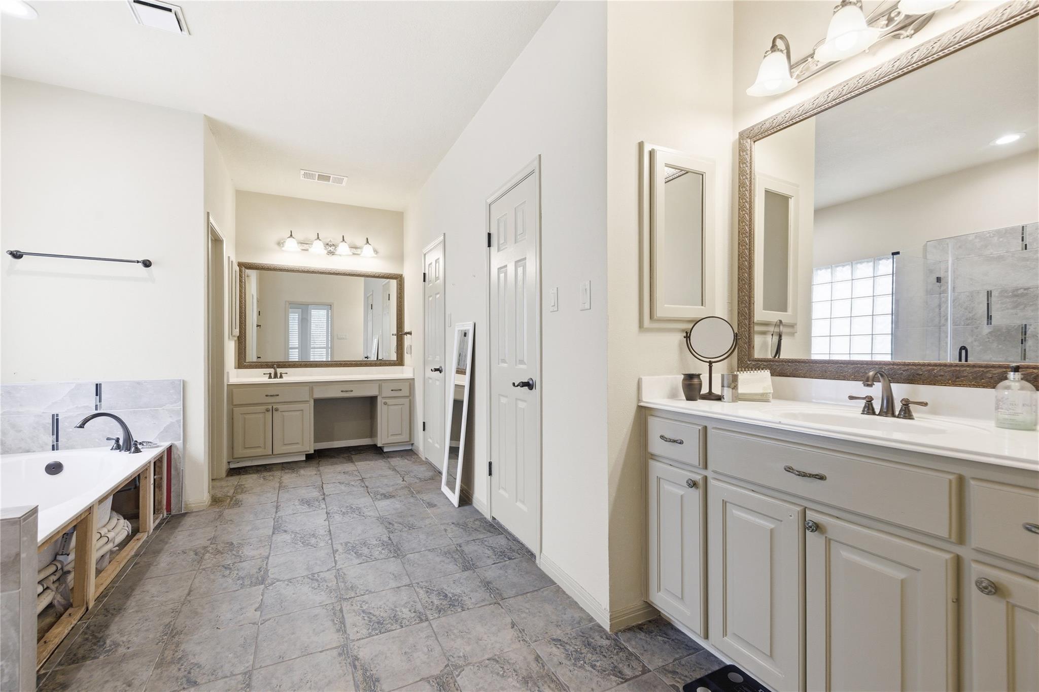 6008 Tributary Ridge Ct, Austin, TX 78759