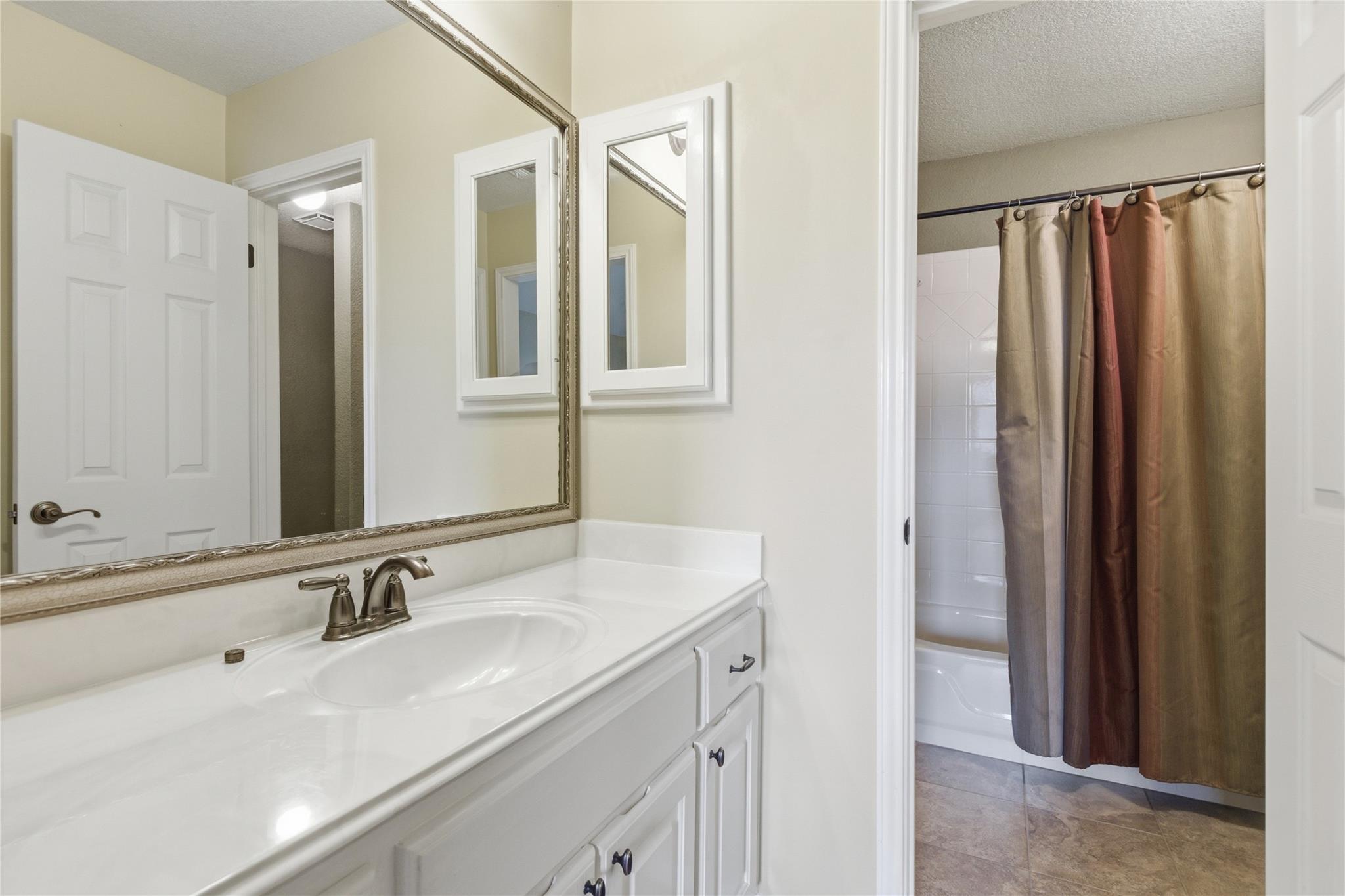 6008 Tributary Ridge Ct, Austin, TX 78759