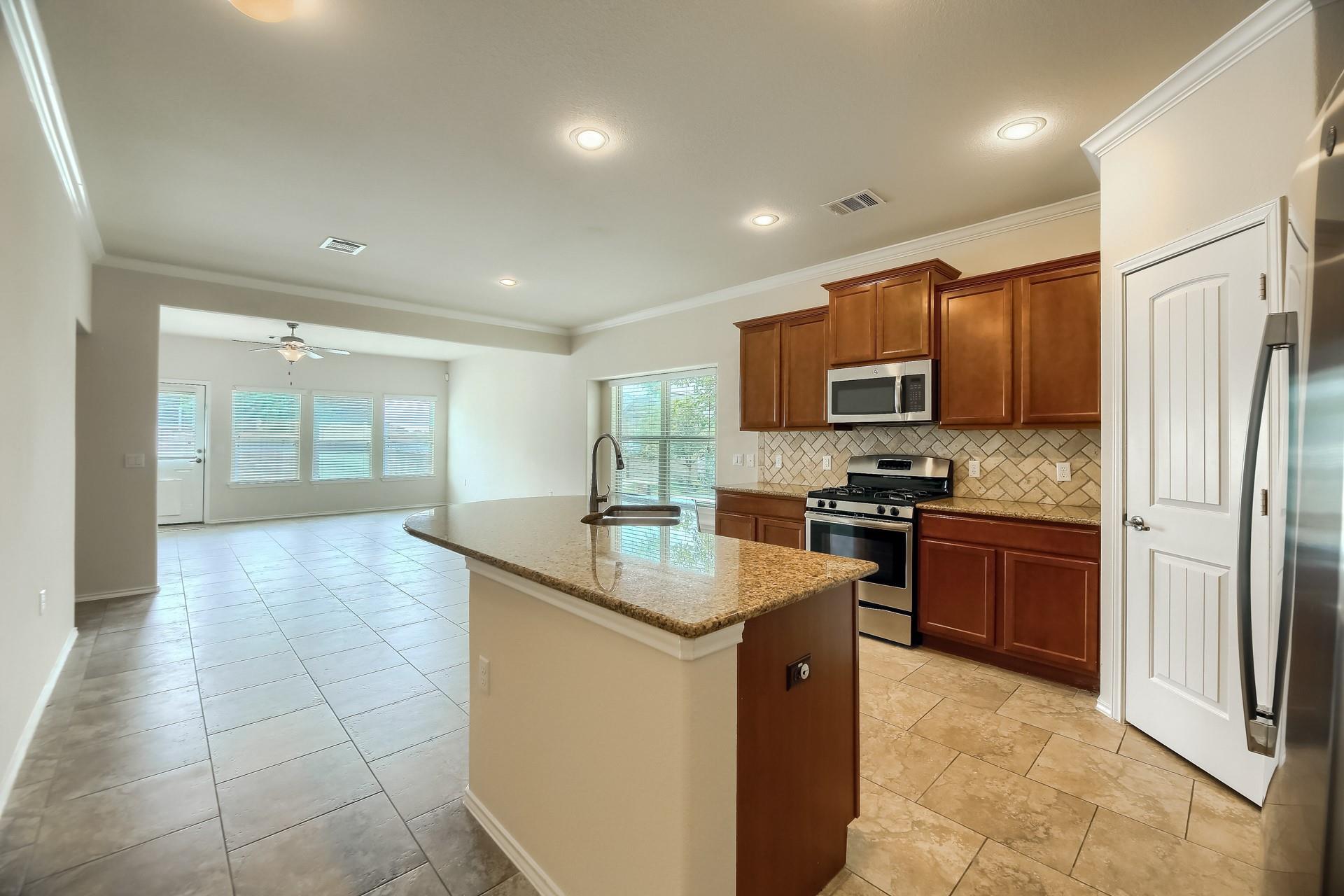 10001 Pinnacle Crest Loop, Austin, TX 78747