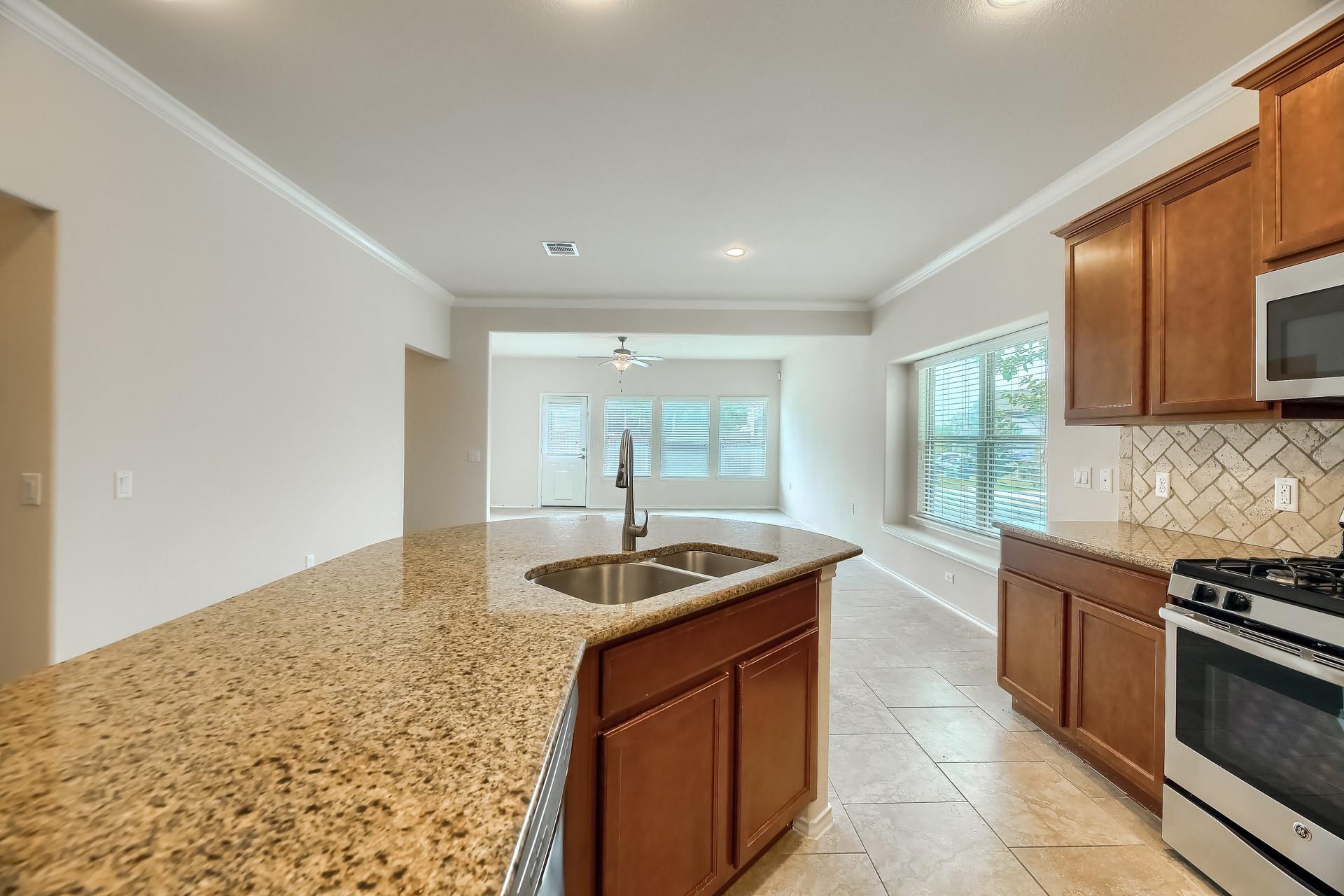 10001 Pinnacle Crest Loop, Austin, TX 78747