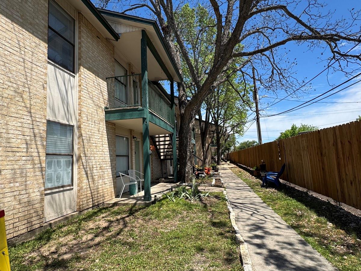 1624 Aquarena Springs Dr # A102, San Marcos, TX 78666