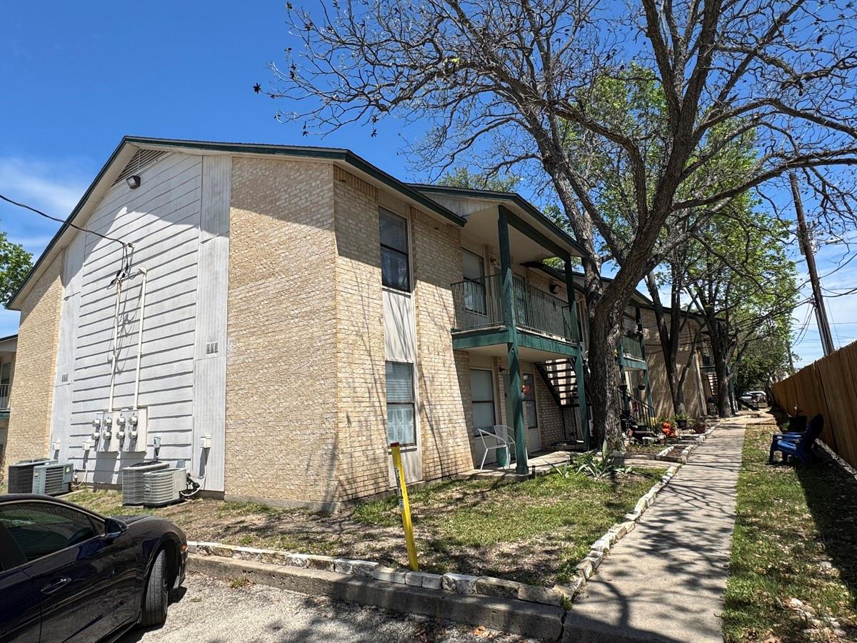 1624 Aquarena Springs Dr # A102, San Marcos, TX 78666