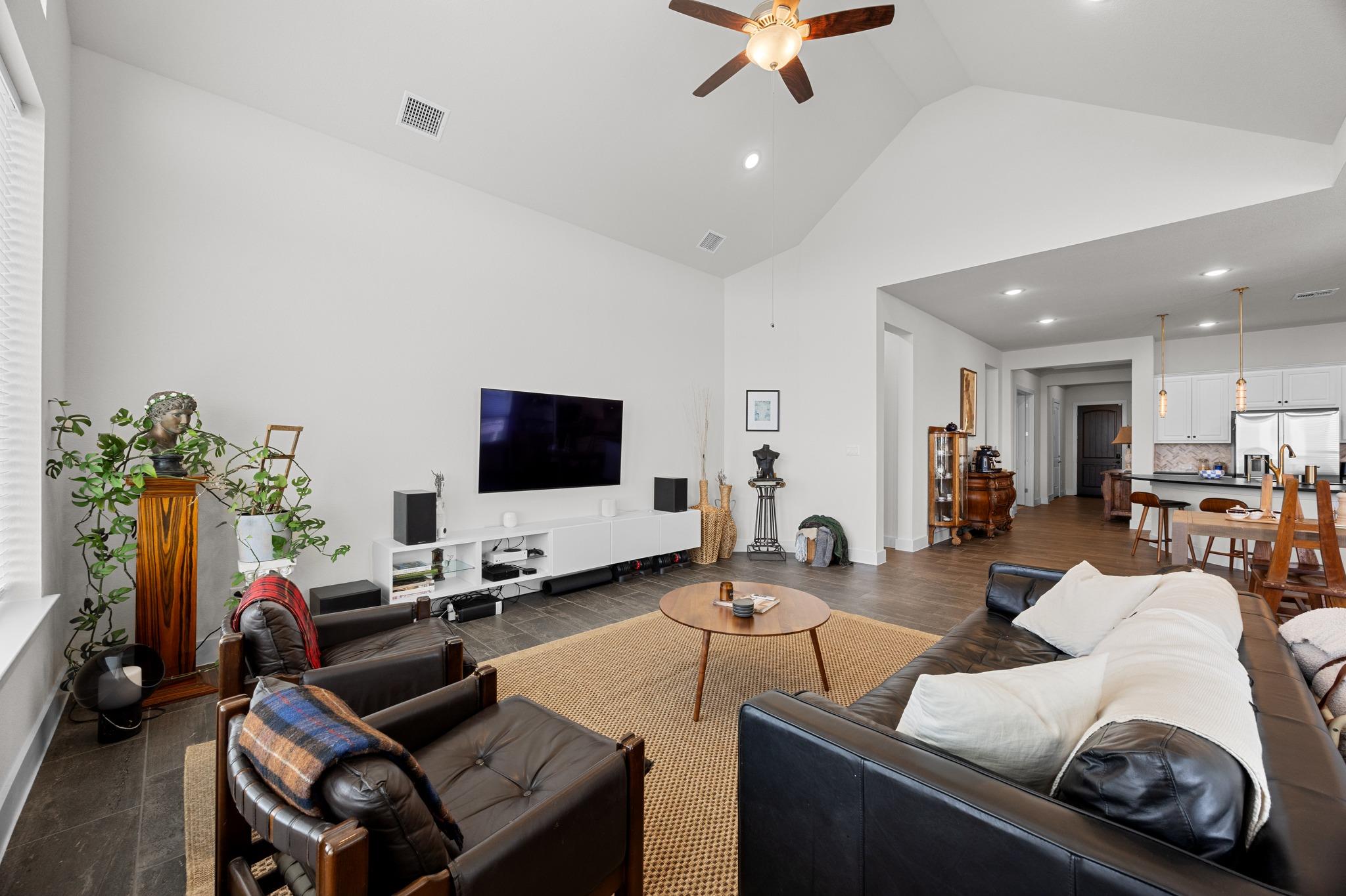 109 High Plains Dr, Georgetown, TX 78628