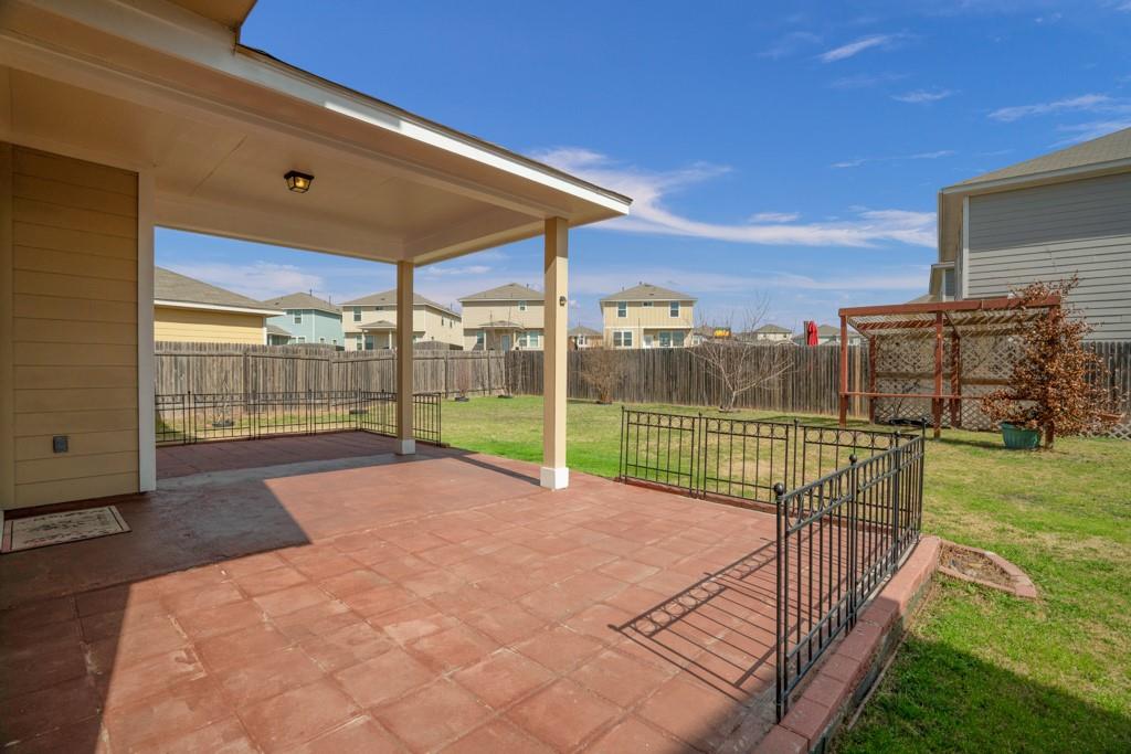 156 Triumph Rd, Buda, TX 78610