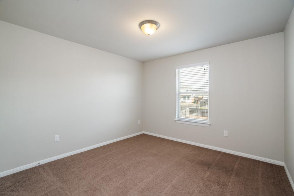 156 Triumph Rd, Buda, TX 78610