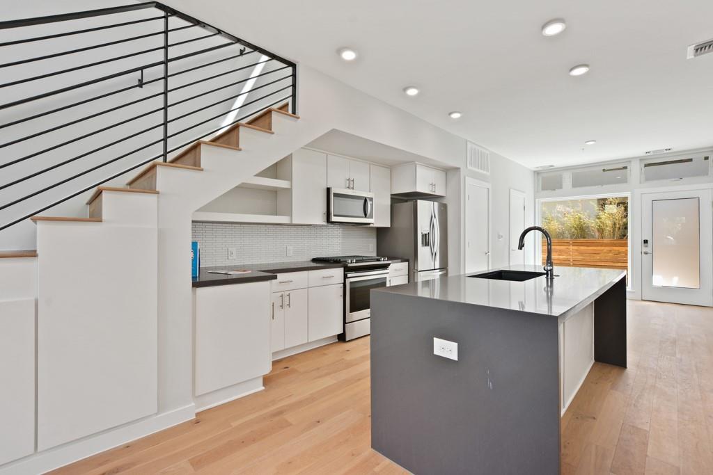 2002 E 7th St # 246, Austin, TX 78702