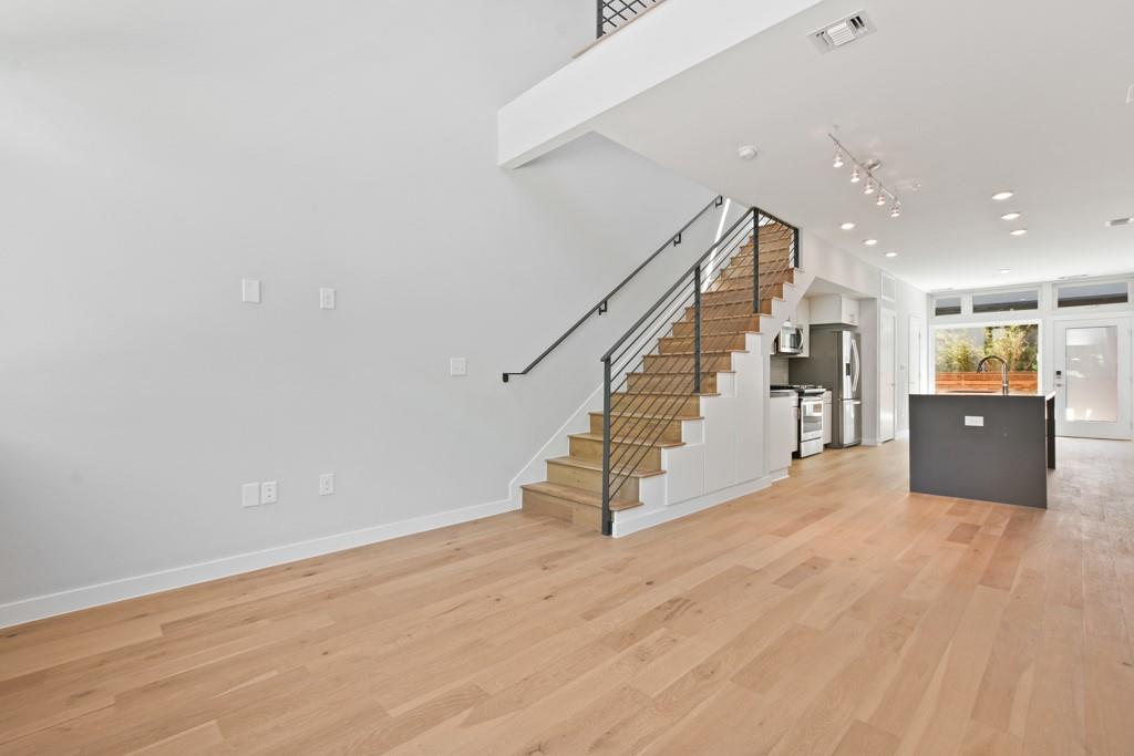 2002 E 7th St # 246, Austin, TX 78702