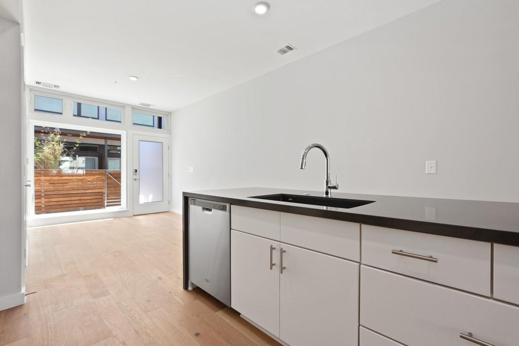 2002 E 7th St # 246, Austin, TX 78702