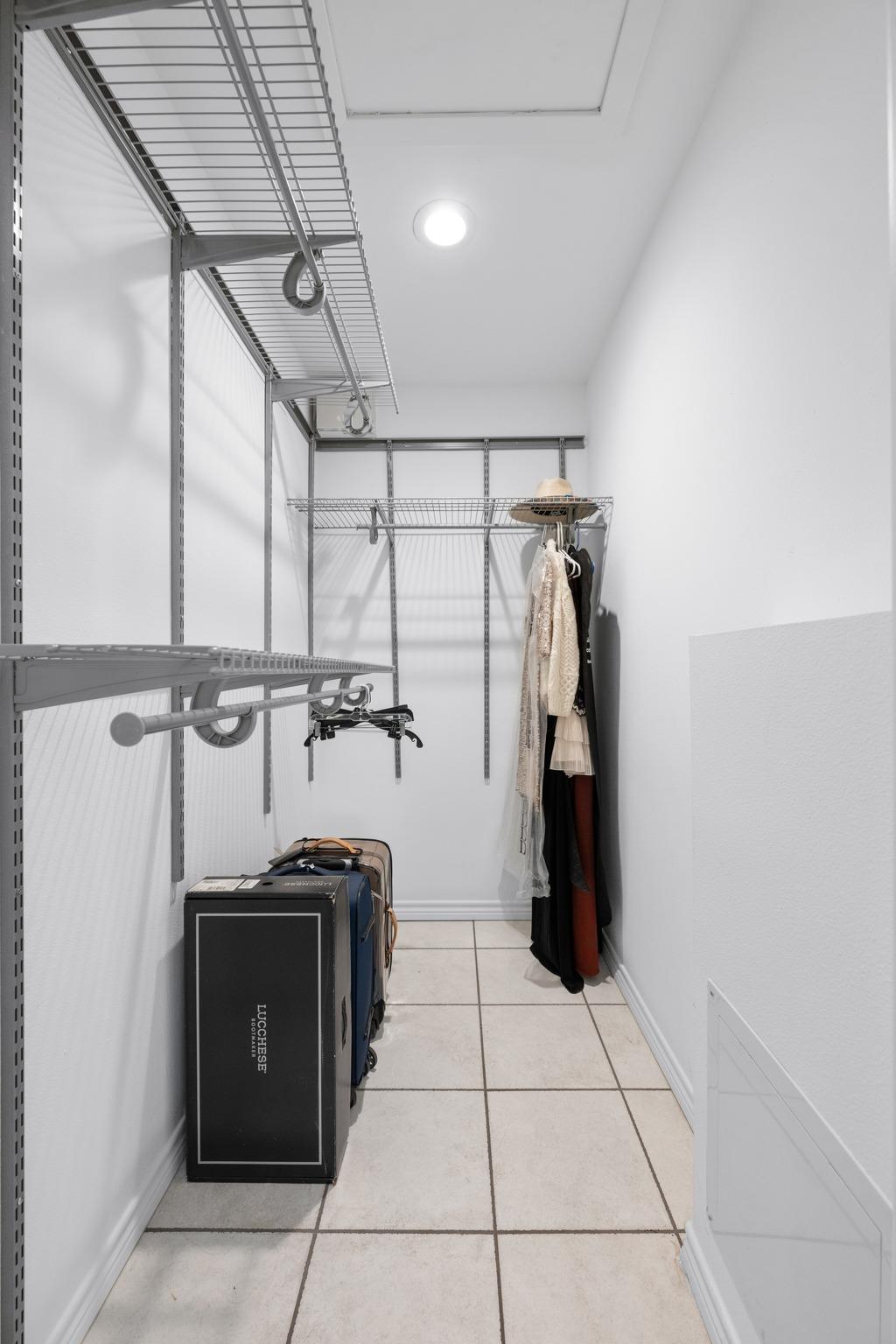 1705 Cloverleaf Dr, Austin, TX 78723