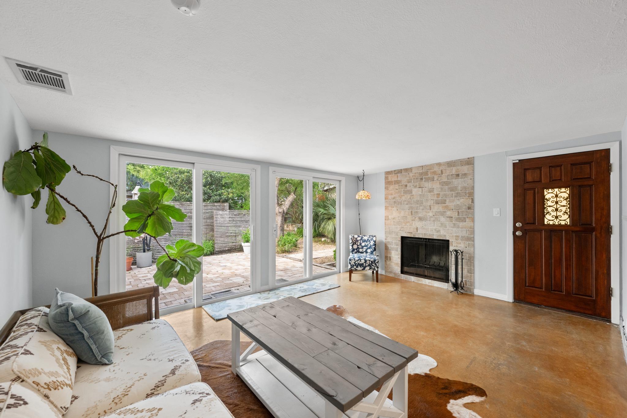 1705 Cloverleaf Dr, Austin, TX 78723