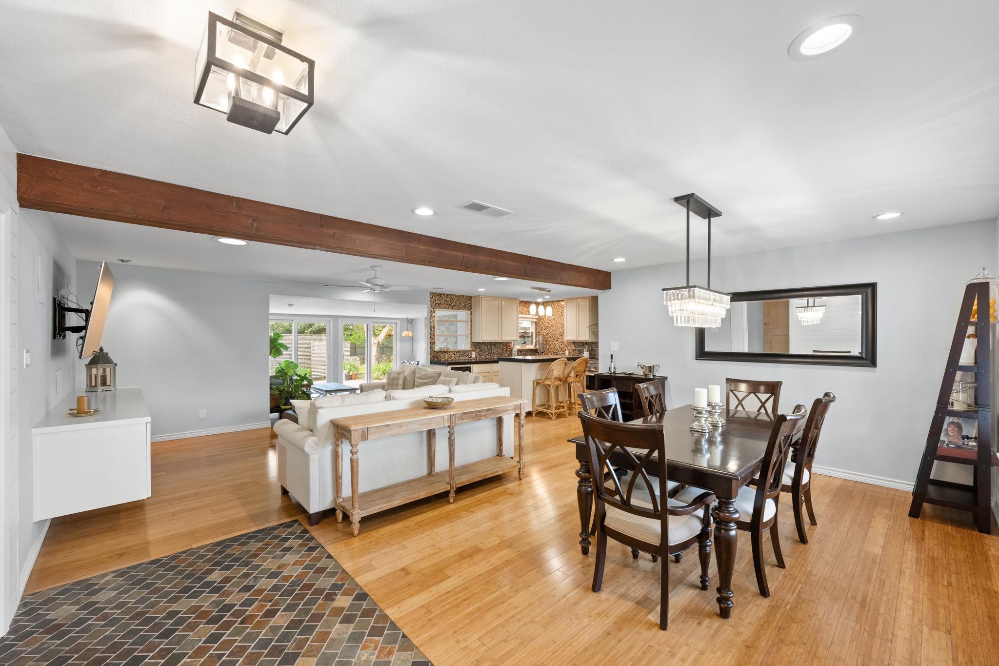 1705 Cloverleaf Dr, Austin, TX 78723