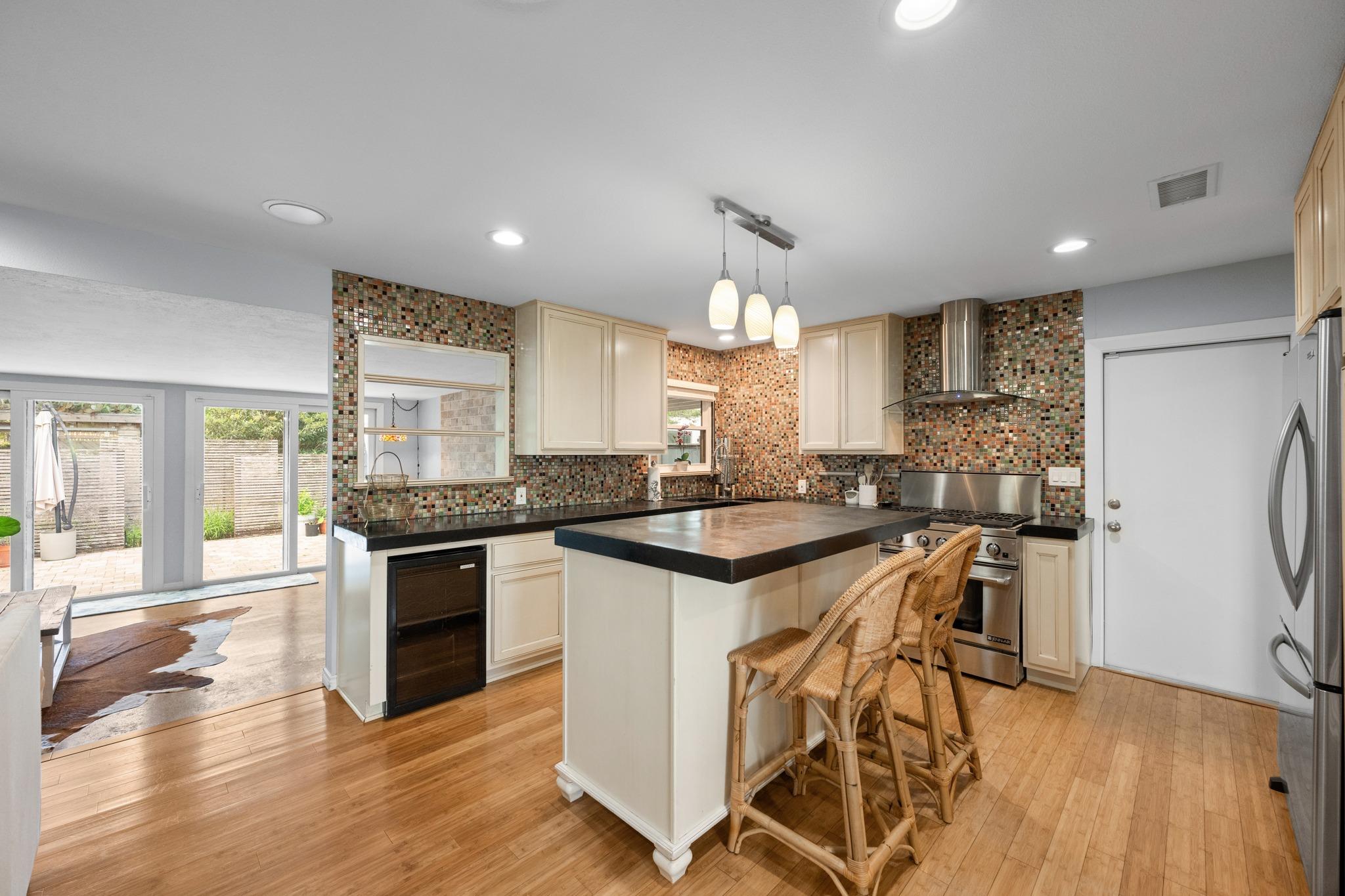 1705 Cloverleaf Dr, Austin, TX 78723