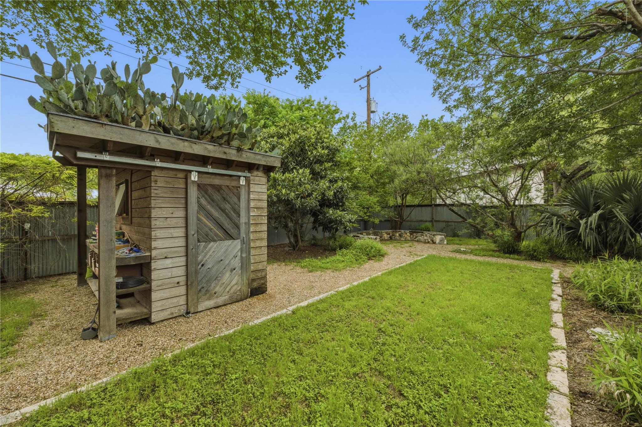1705 Cloverleaf Dr, Austin, TX 78723