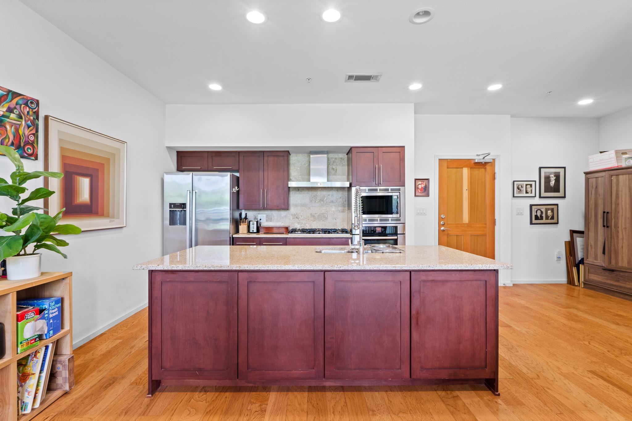 1600 Barton Springs Rd # 5102, Austin, TX 78704