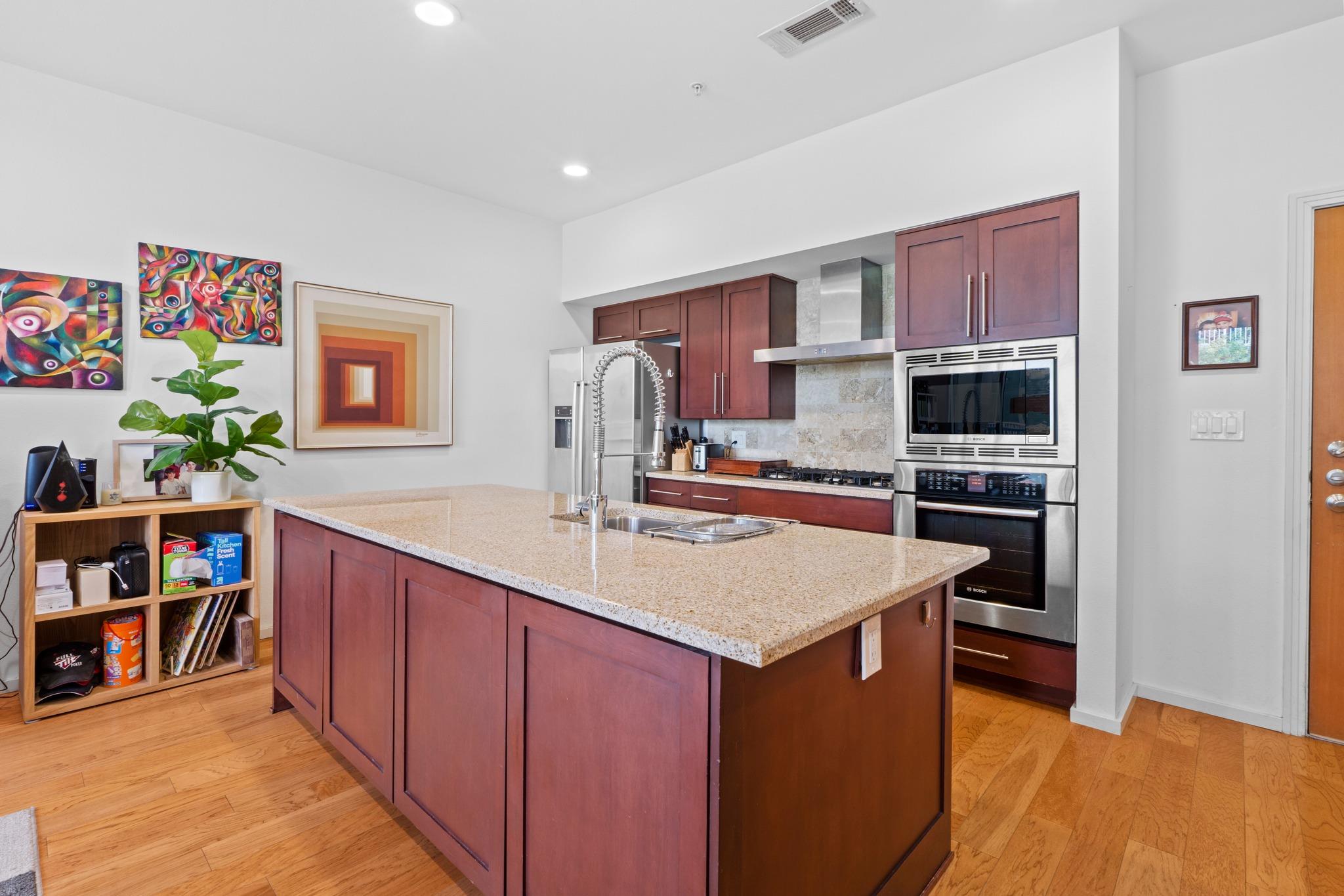 1600 Barton Springs Rd # 5102, Austin, TX 78704