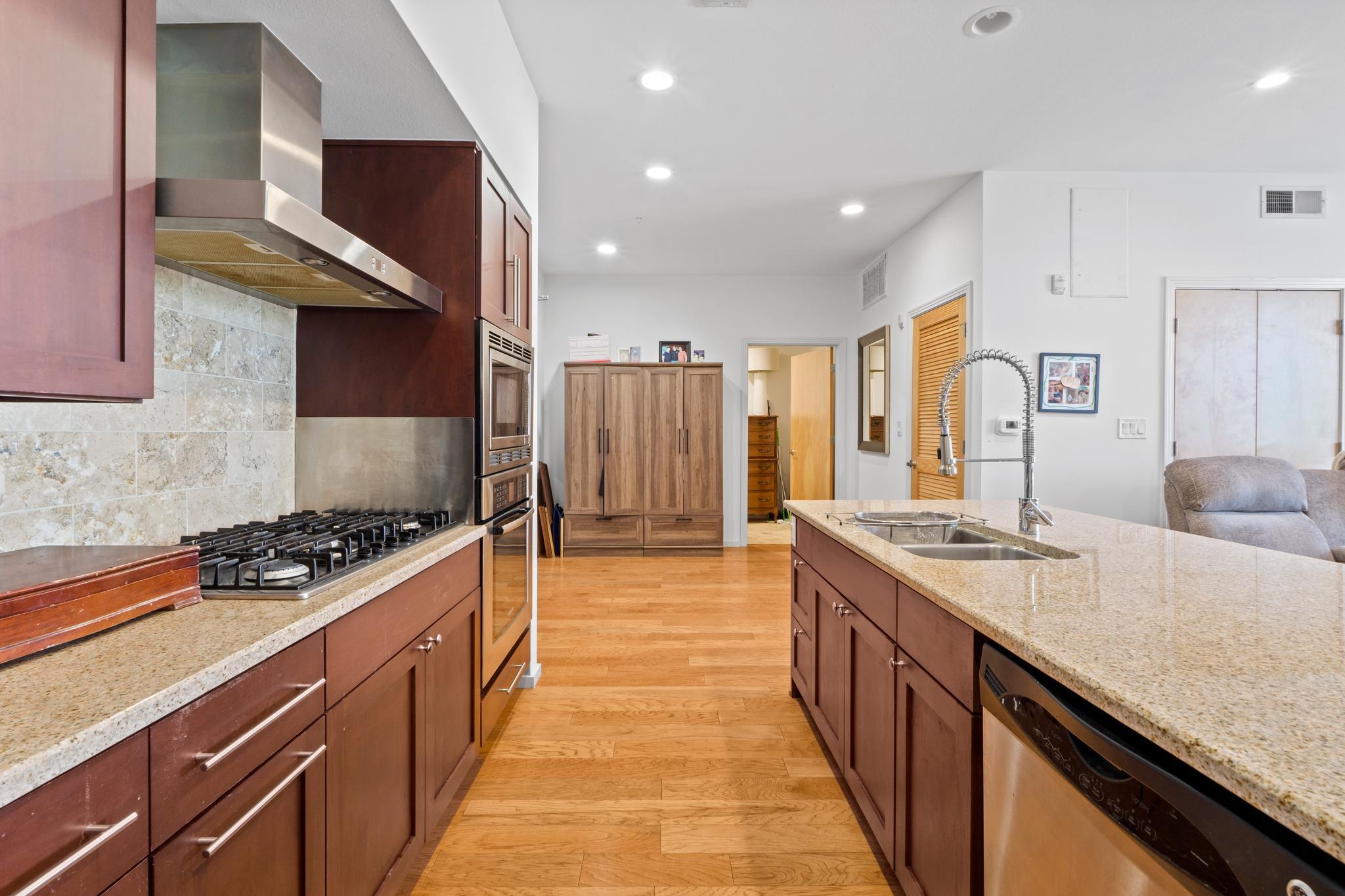 1600 Barton Springs Rd # 5102, Austin, TX 78704