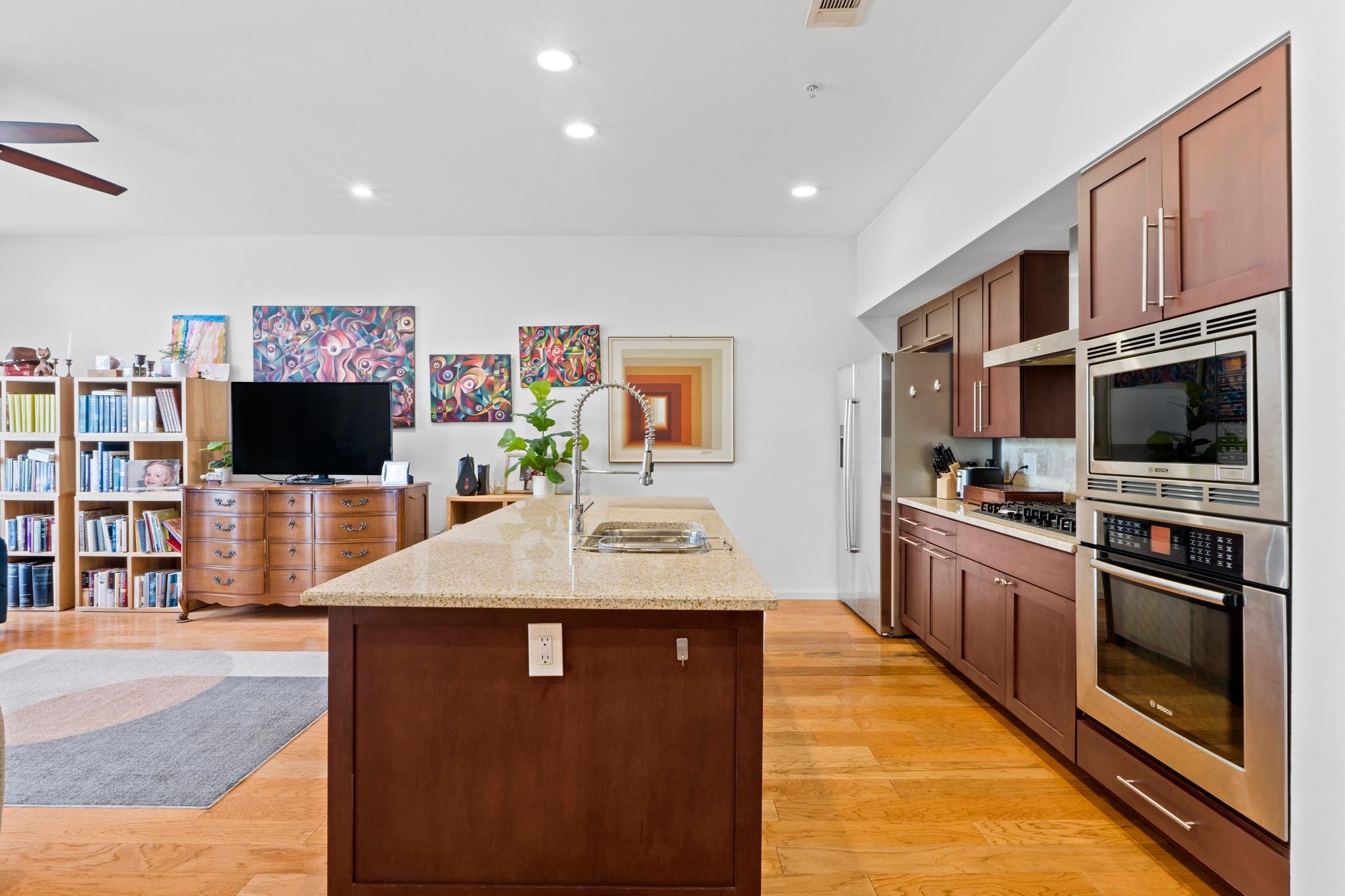 1600 Barton Springs Rd # 5102, Austin, TX 78704