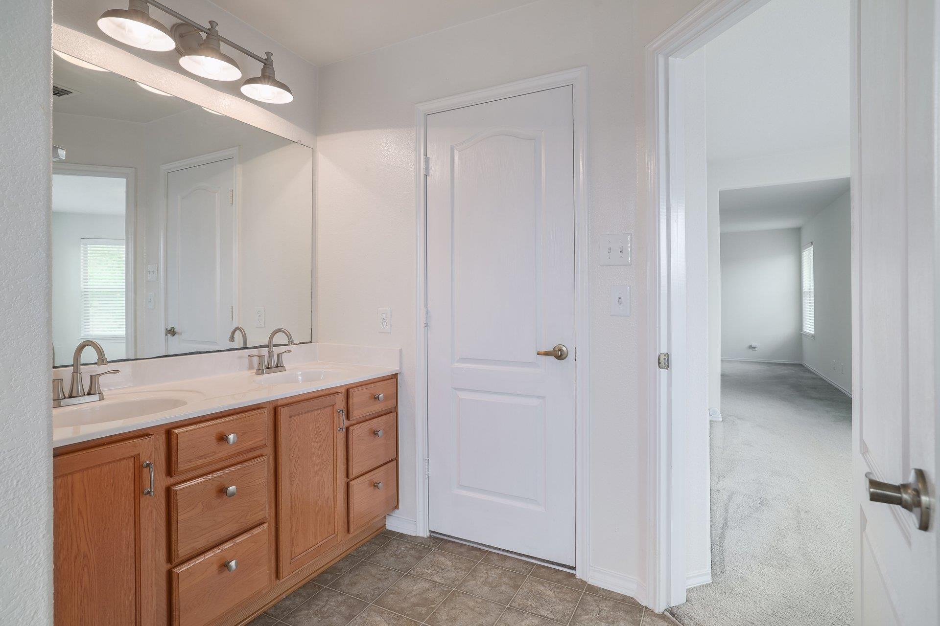 8716 Panadero Dr, Austin, TX 78747