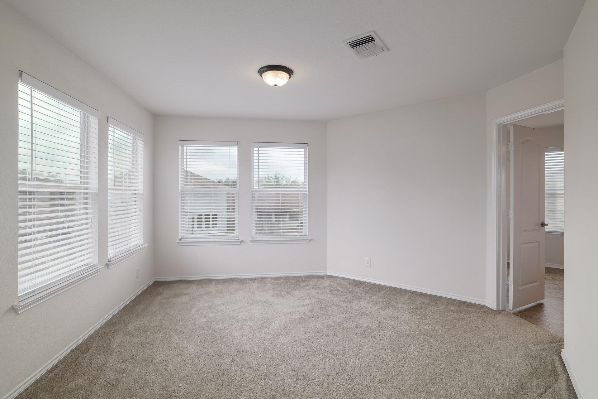 8716 Panadero Dr, Austin, TX 78747