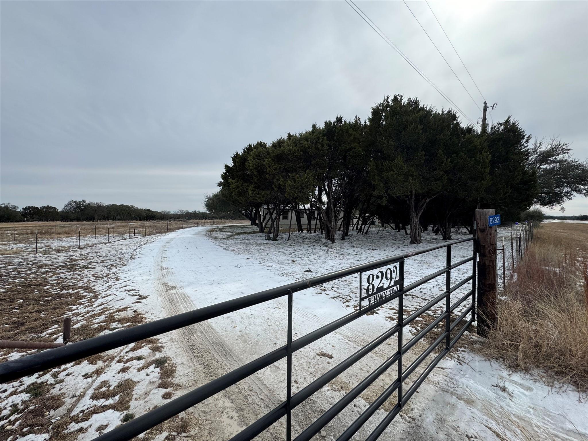 8190 E Highway 190 Highway # E, Lampasas, TX 76550