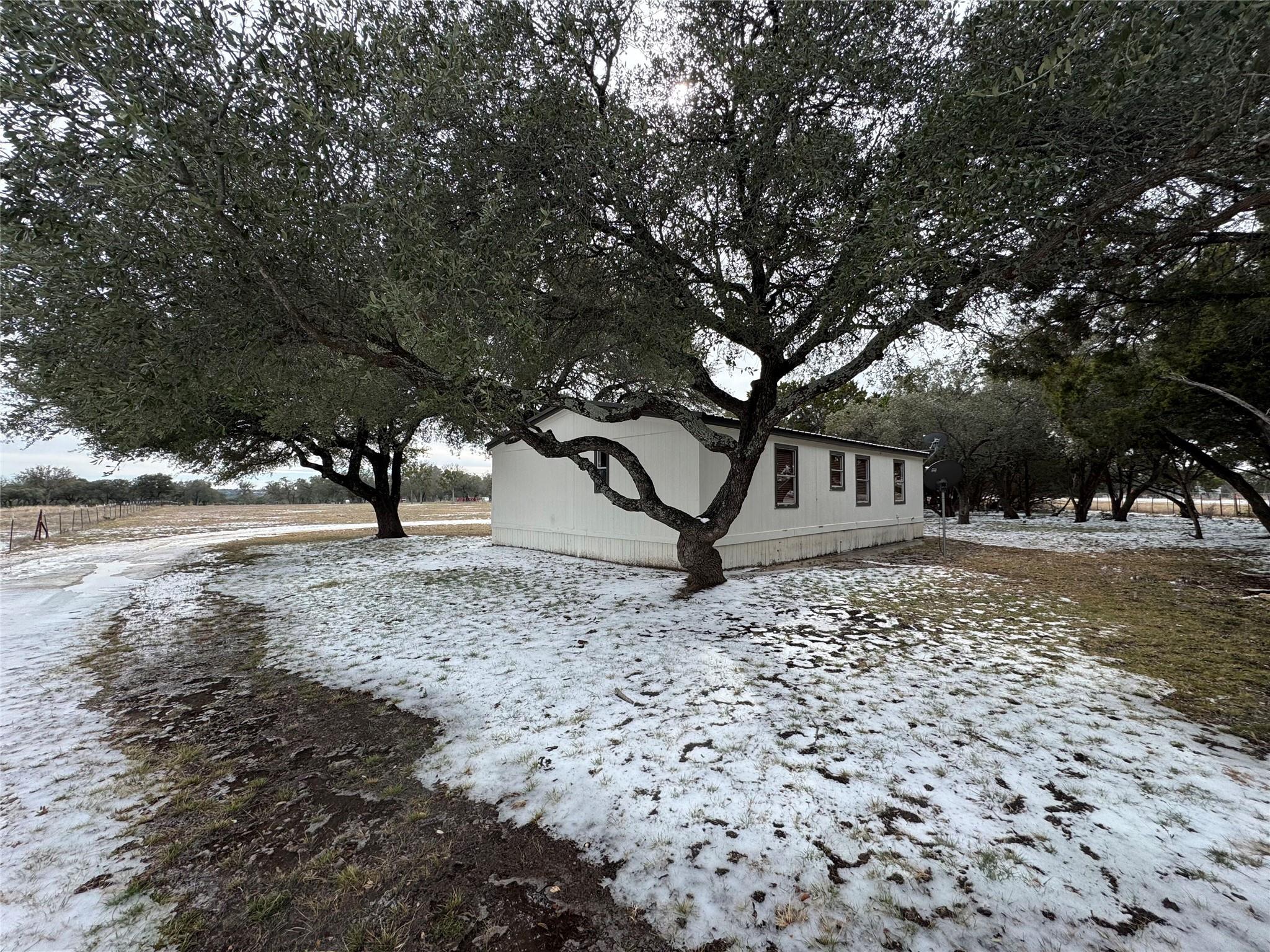 8190 E Highway 190 Highway # E, Lampasas, TX 76550