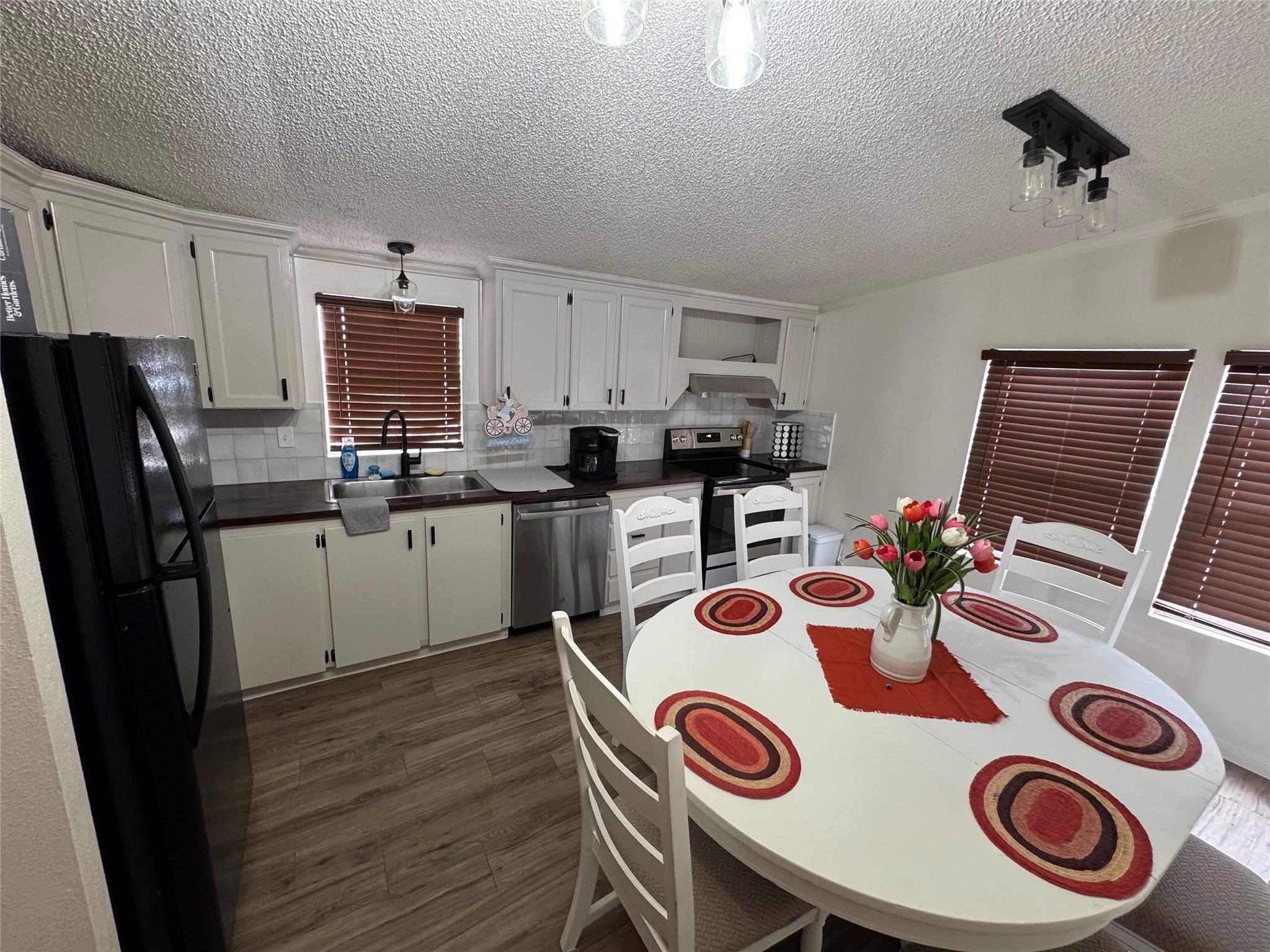 8190 E Highway 190 Highway # E, Lampasas, TX 76550