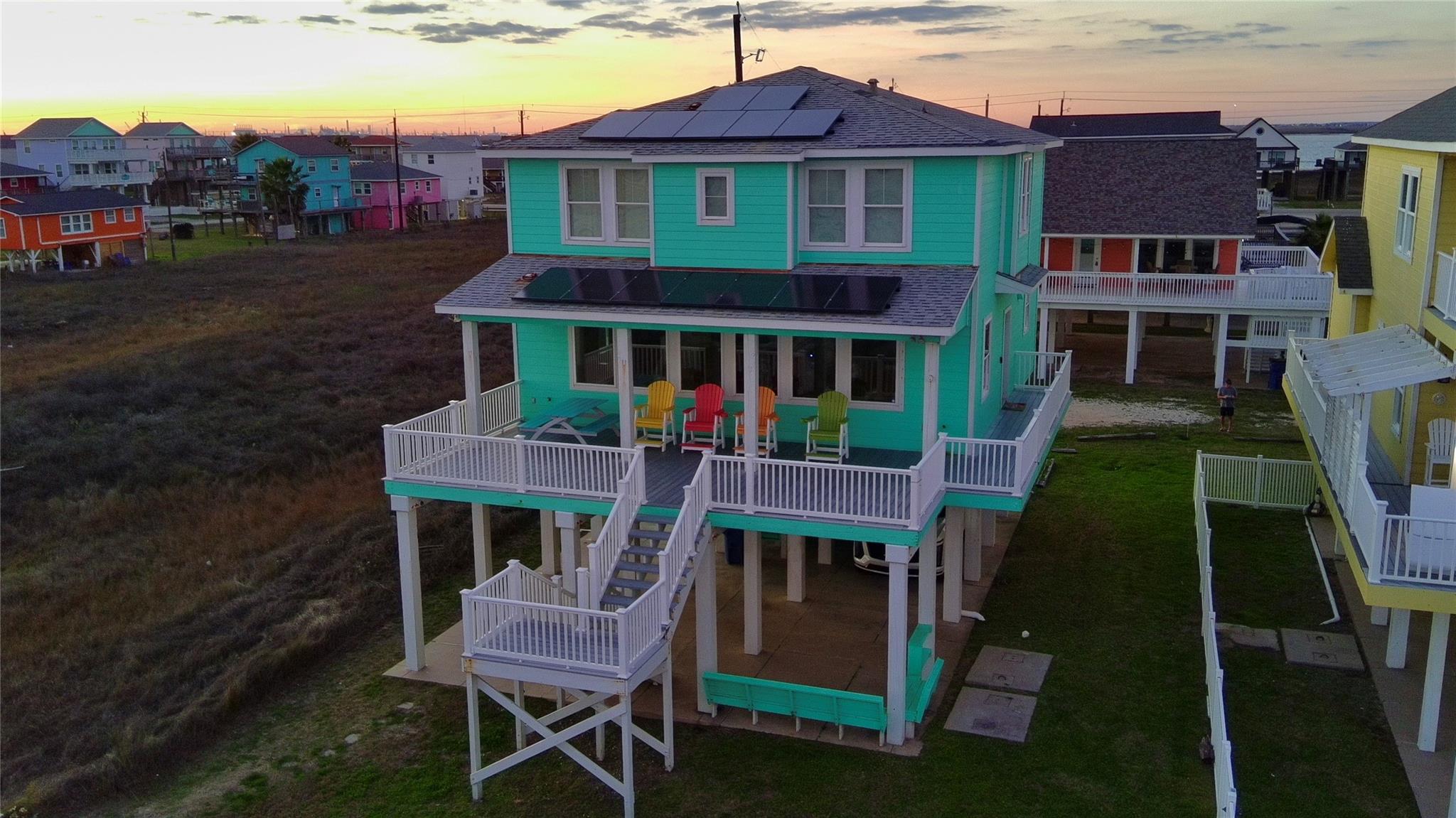 107 Mar Vista Ct, Freeport, TX 77541