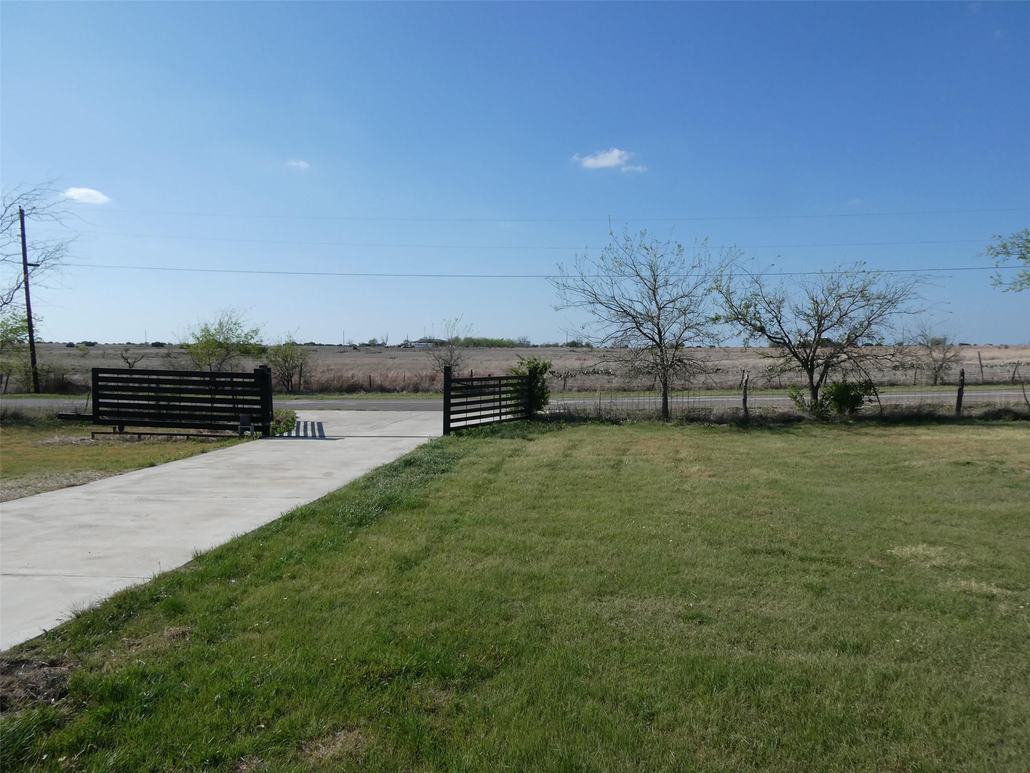 3947 County Road 210, Bertram, TX 78605