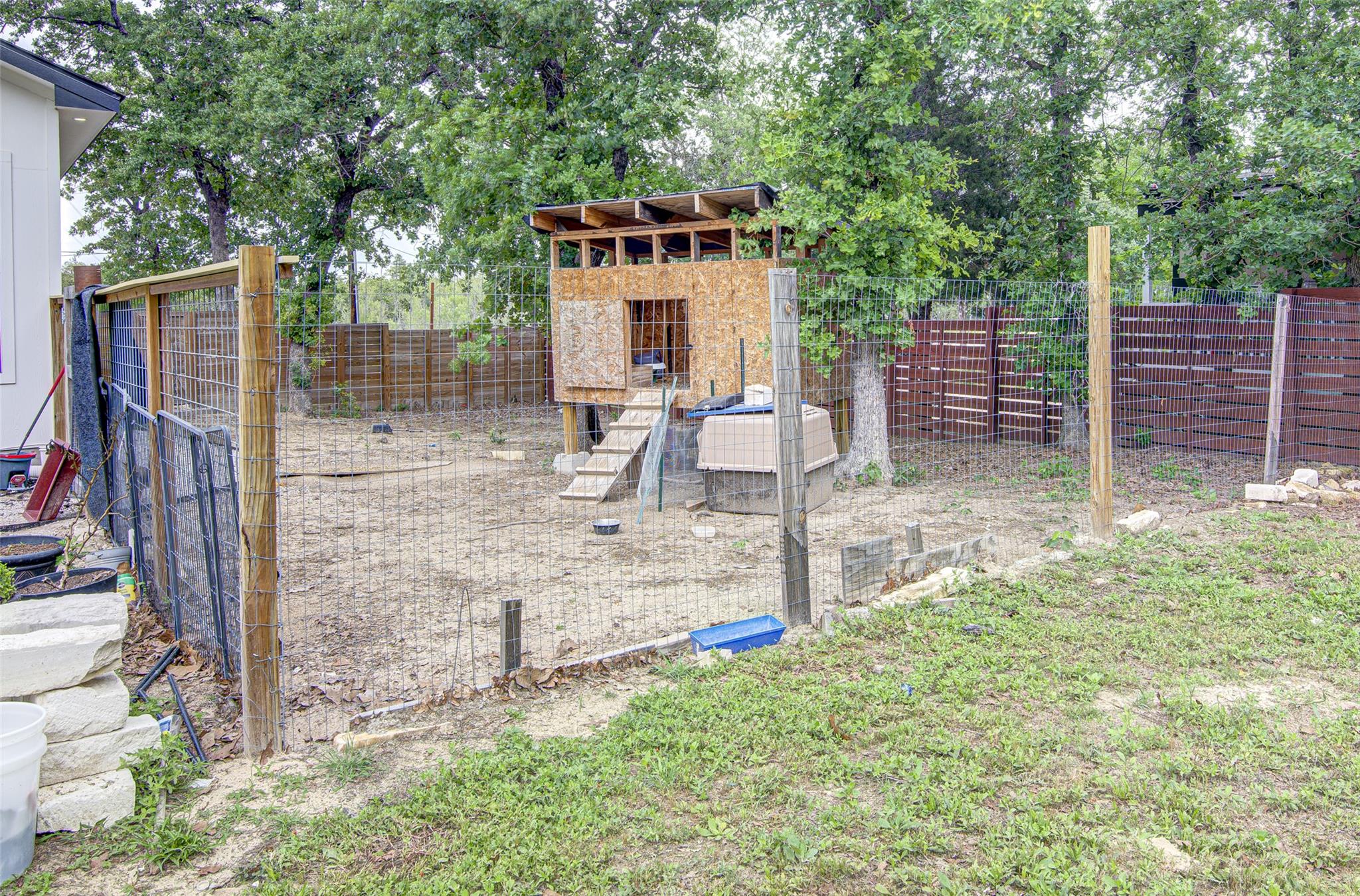 165 La Selva Dr, Elgin, TX 78621