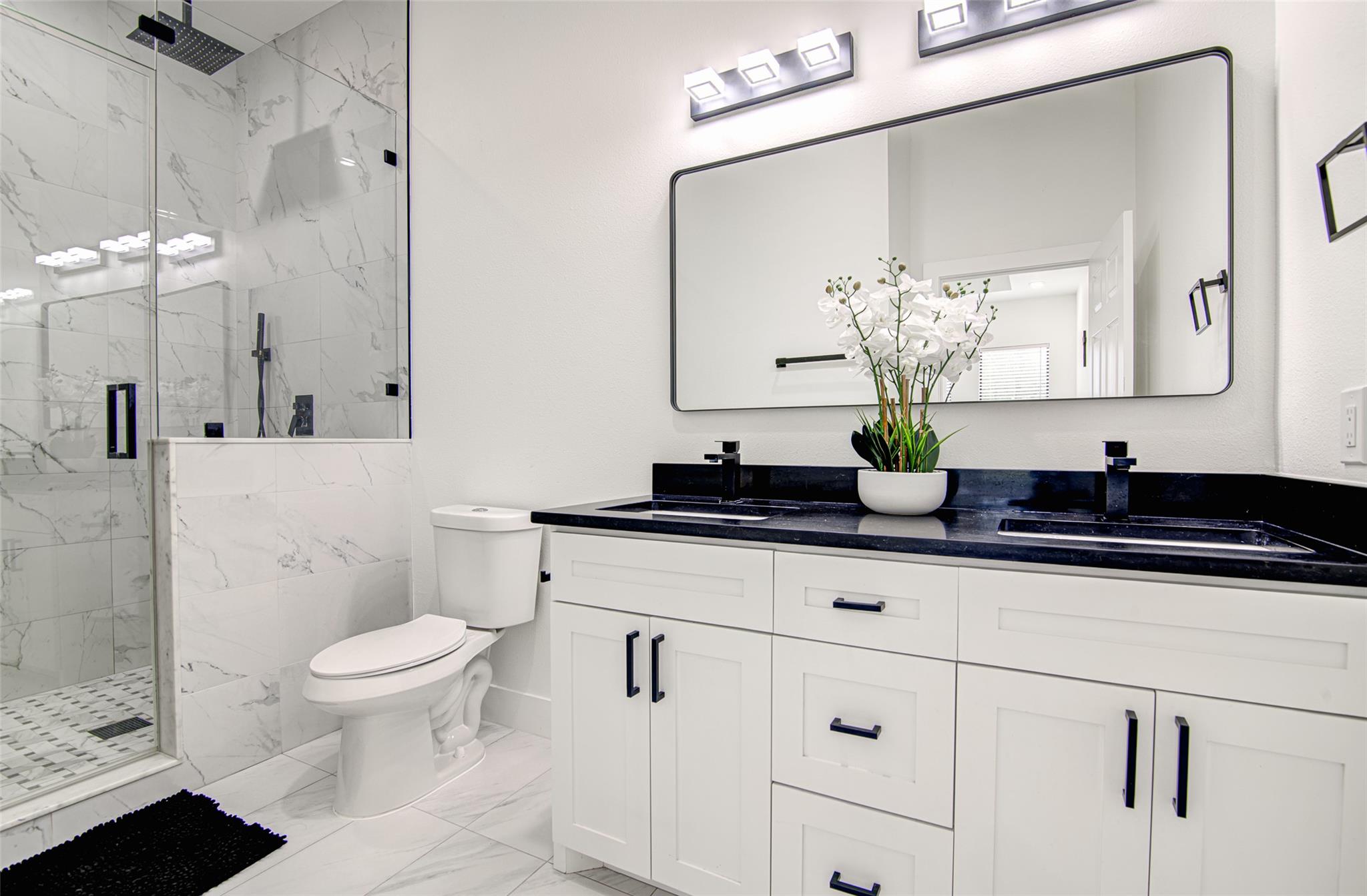 165 La Selva Dr, Elgin, TX 78621