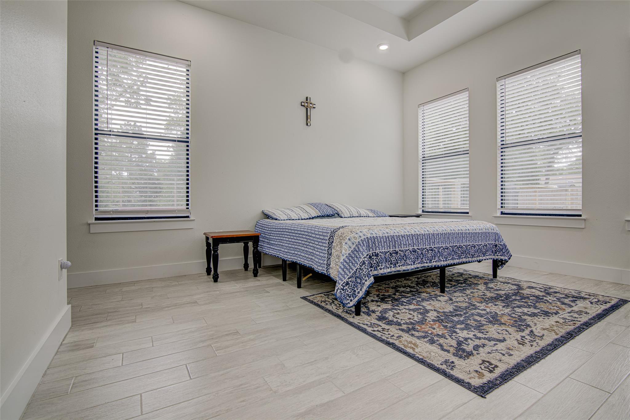 165 La Selva Dr, Elgin, TX 78621