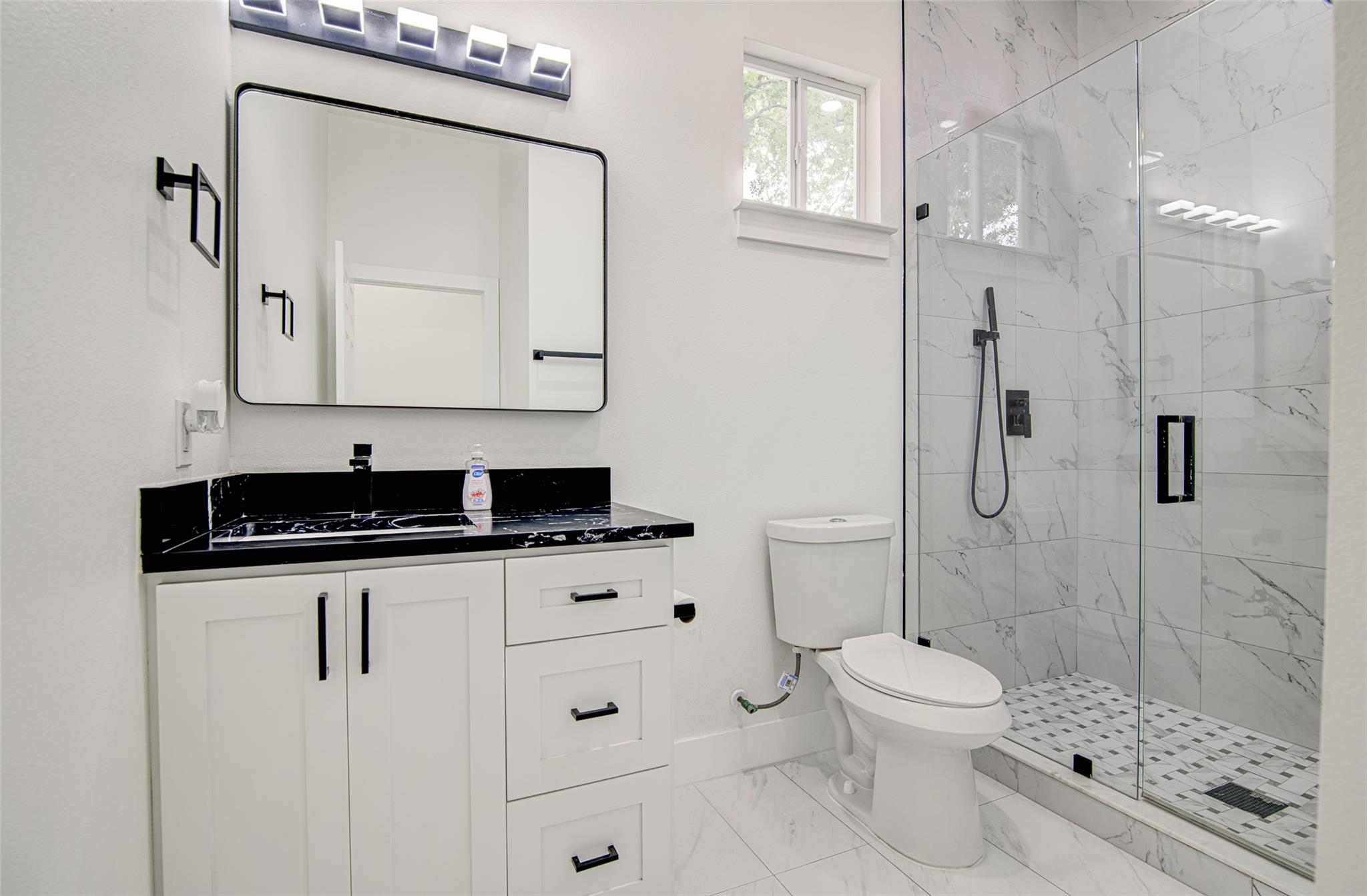 165 La Selva Dr, Elgin, TX 78621