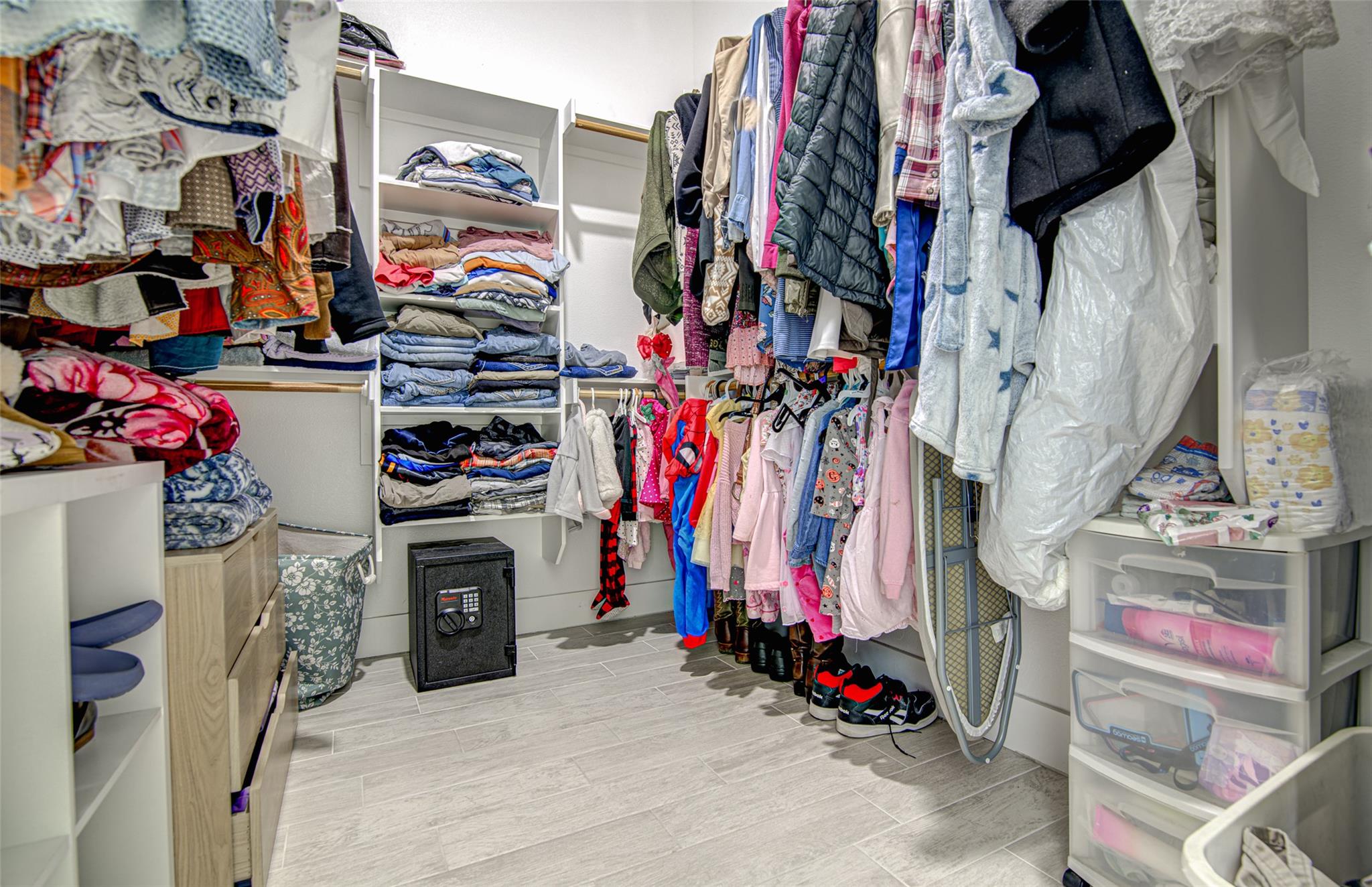 165 La Selva Dr, Elgin, TX 78621