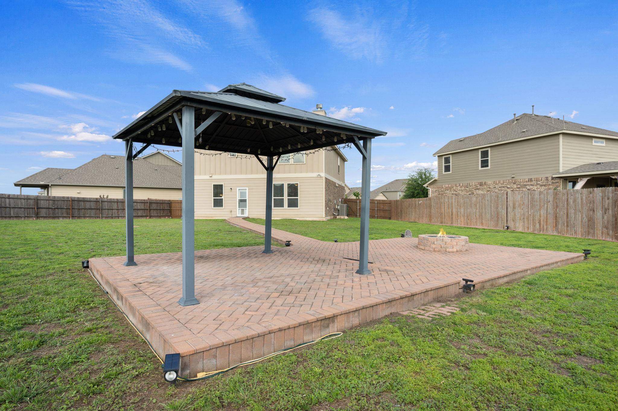 412 Perryville Loop, Liberty Hill, TX 78642