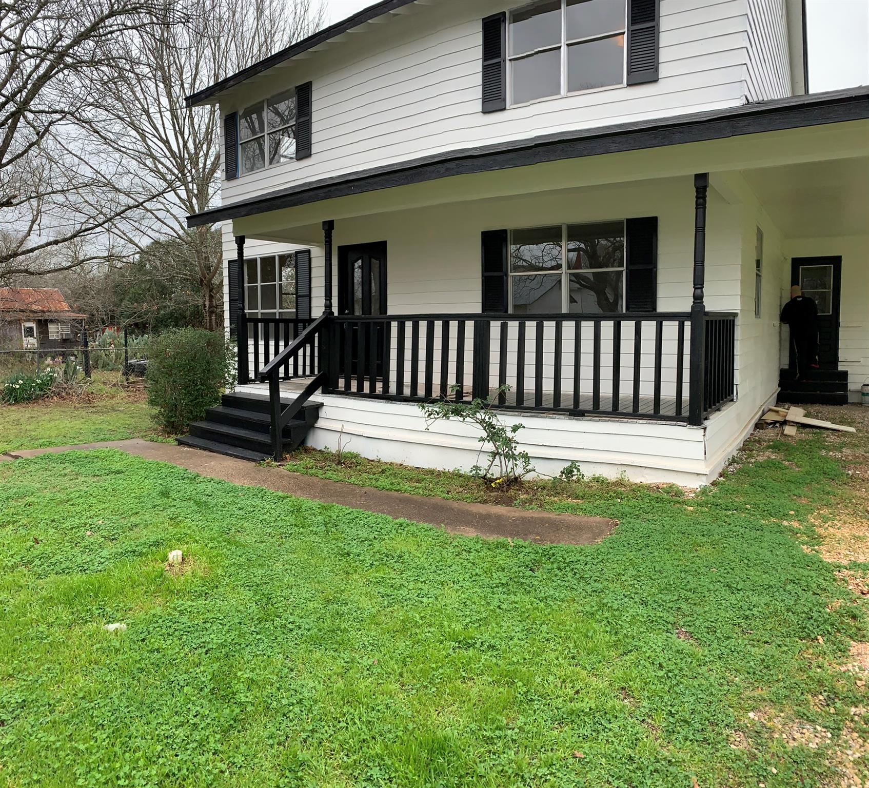 516 San Saba St, Lockhart, TX 78644