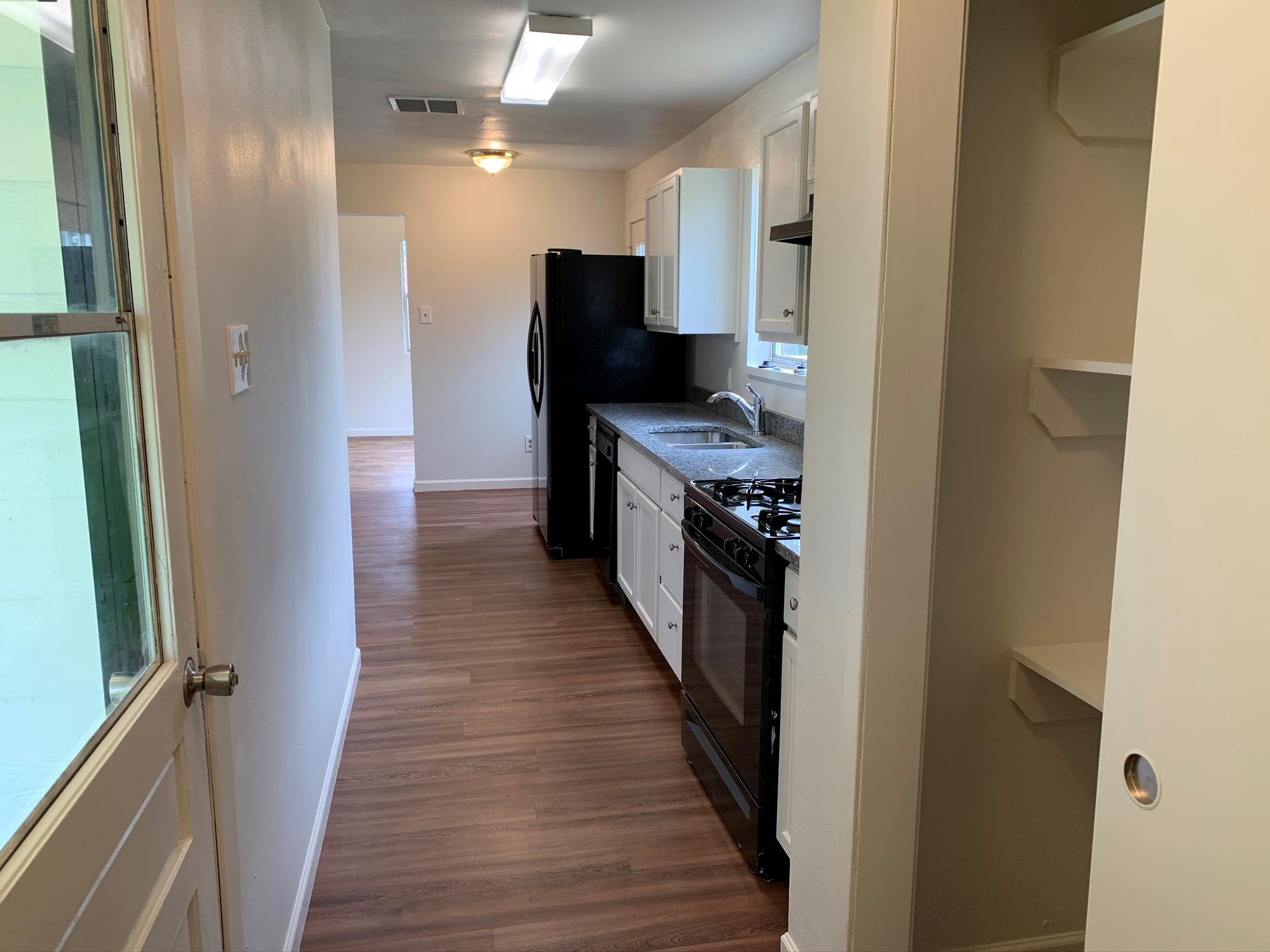 516 San Saba St, Lockhart, TX 78644