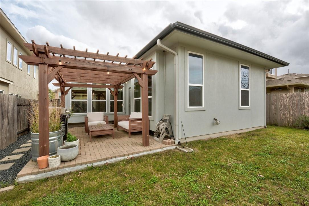 5400 Daimler Dr, Austin, TX 78744