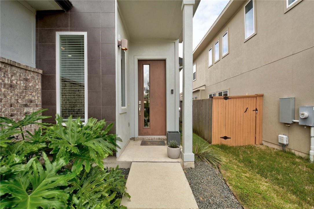 5400 Daimler Dr, Austin, TX 78744