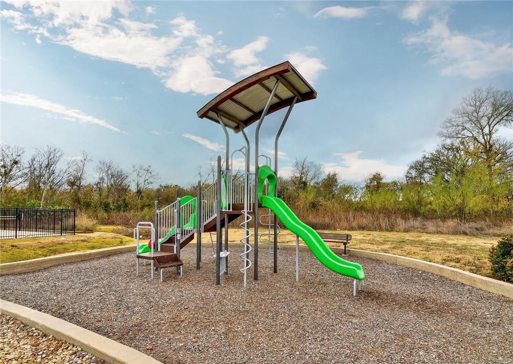 5400 Daimler Dr, Austin, TX 78744