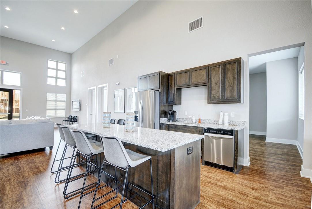 5400 Daimler Dr, Austin, TX 78744