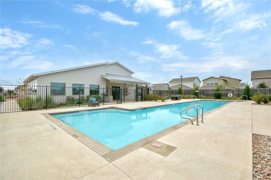 5400 Daimler Dr, Austin, TX 78744