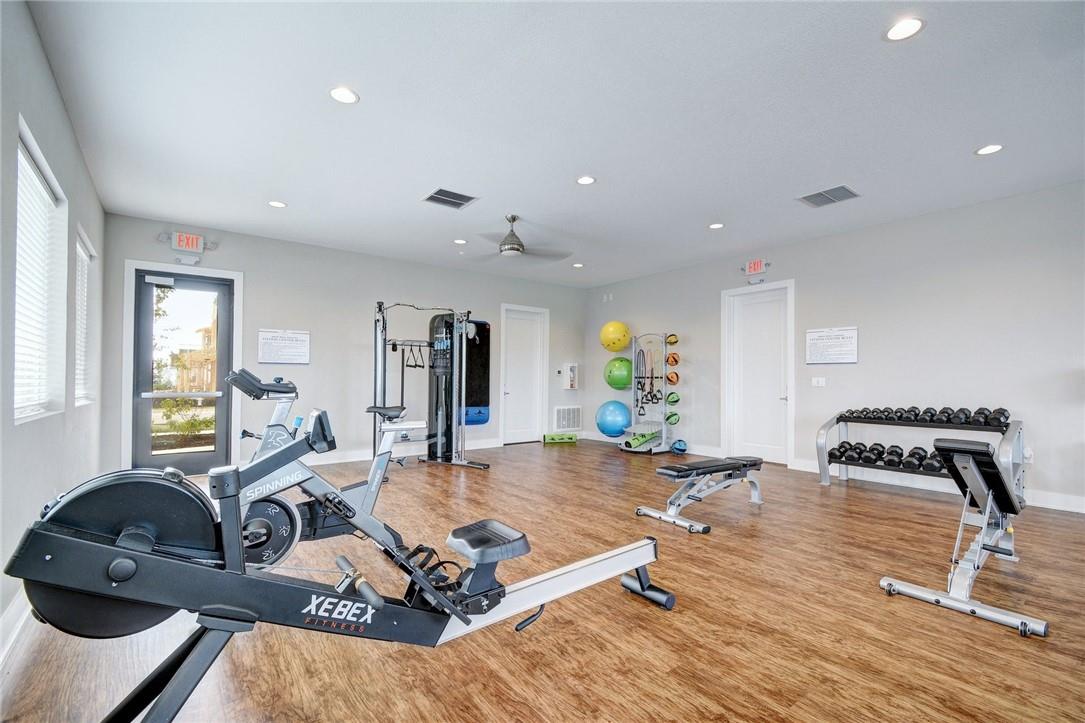 5400 Daimler Dr, Austin, TX 78744