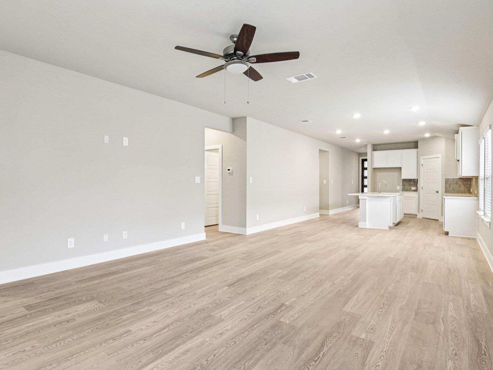 161 Sleep Holw, Jarrell, TX 76537