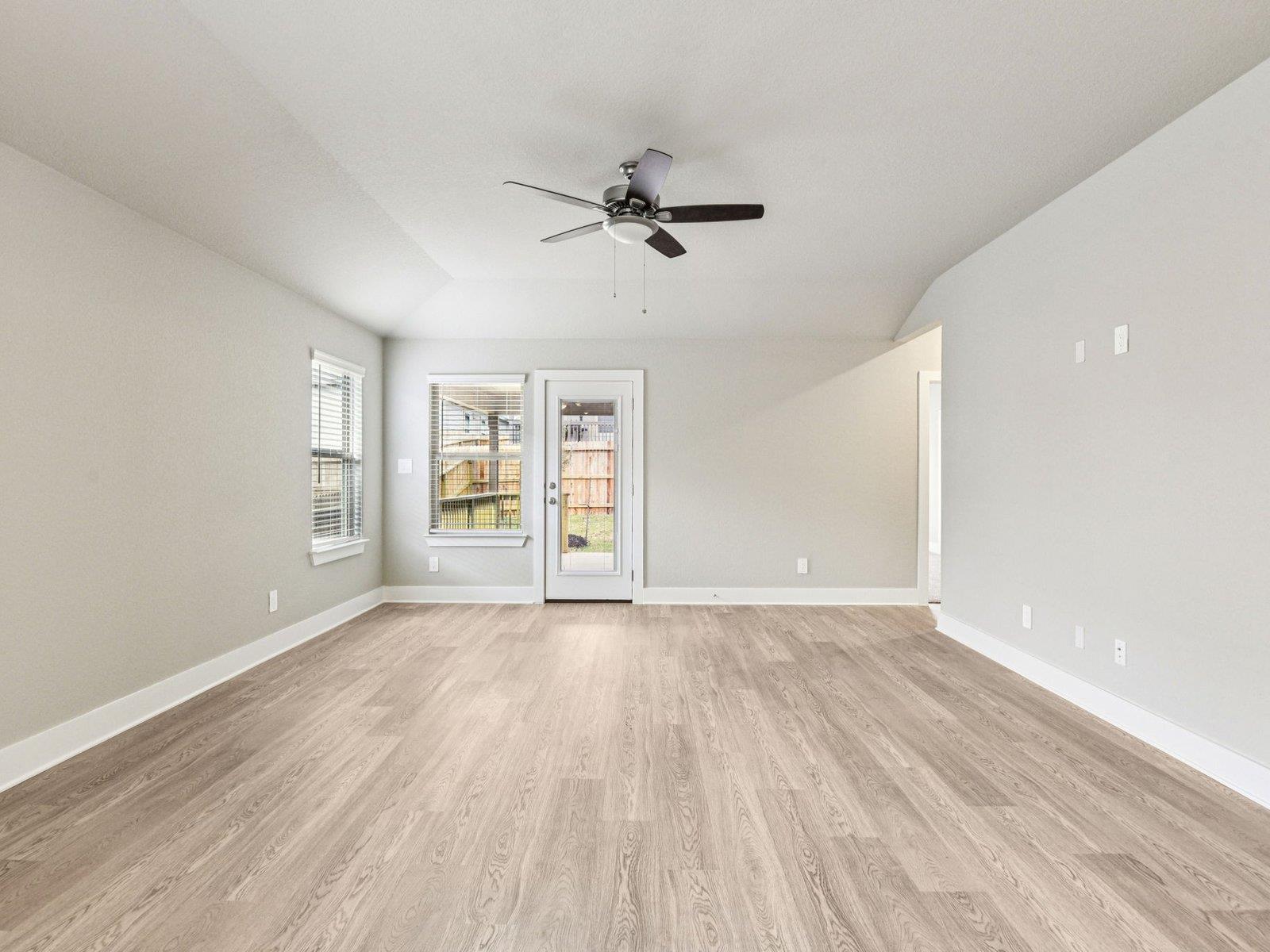 161 Sleep Holw, Jarrell, TX 76537