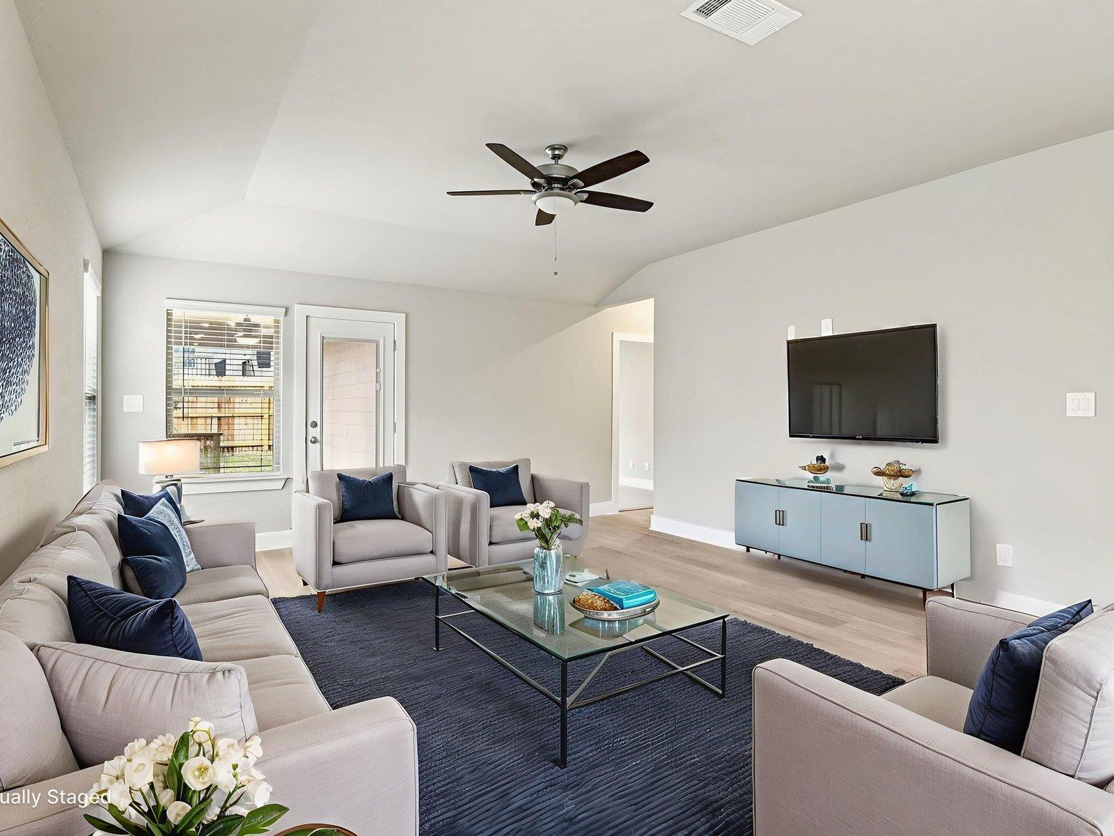 161 Sleep Holw, Jarrell, TX 76537