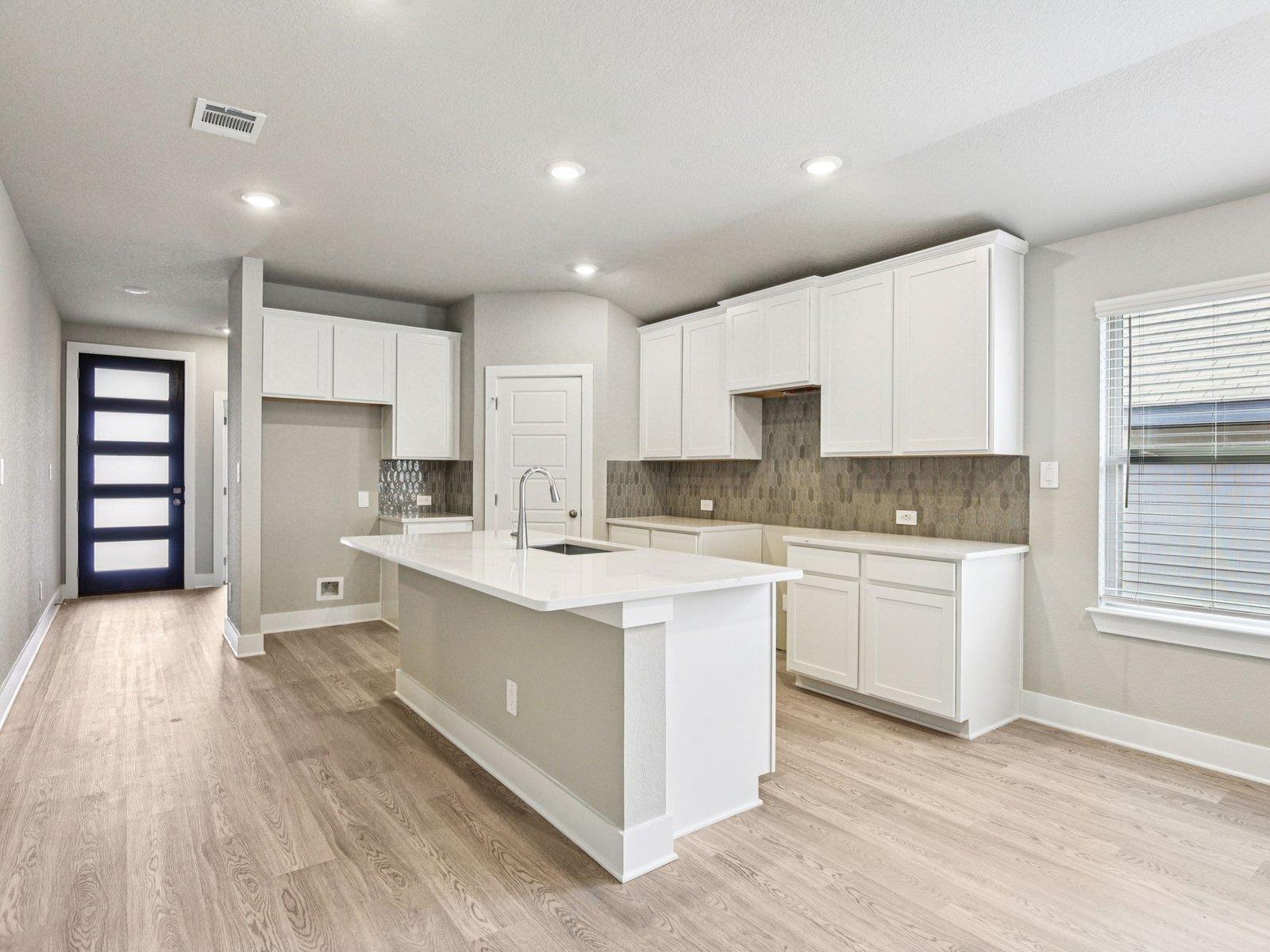 161 Sleep Holw, Jarrell, TX 76537