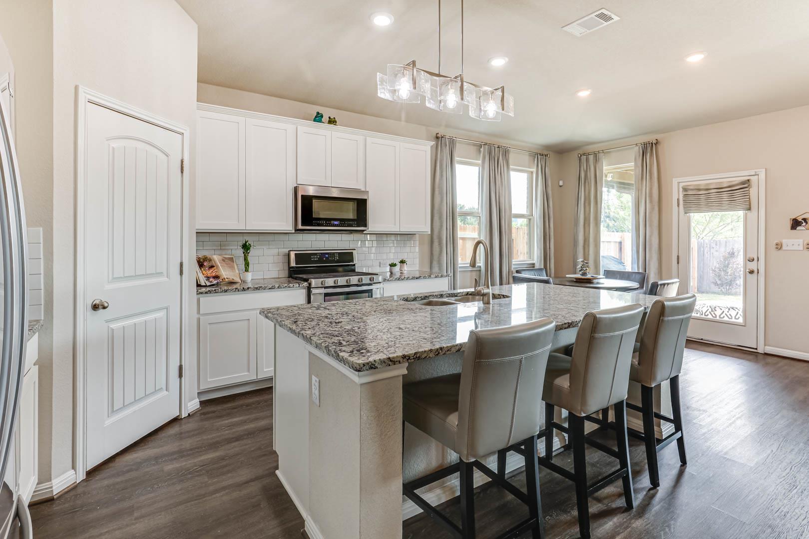 641 Gabrielle Anne Dr, Leander, TX 78641