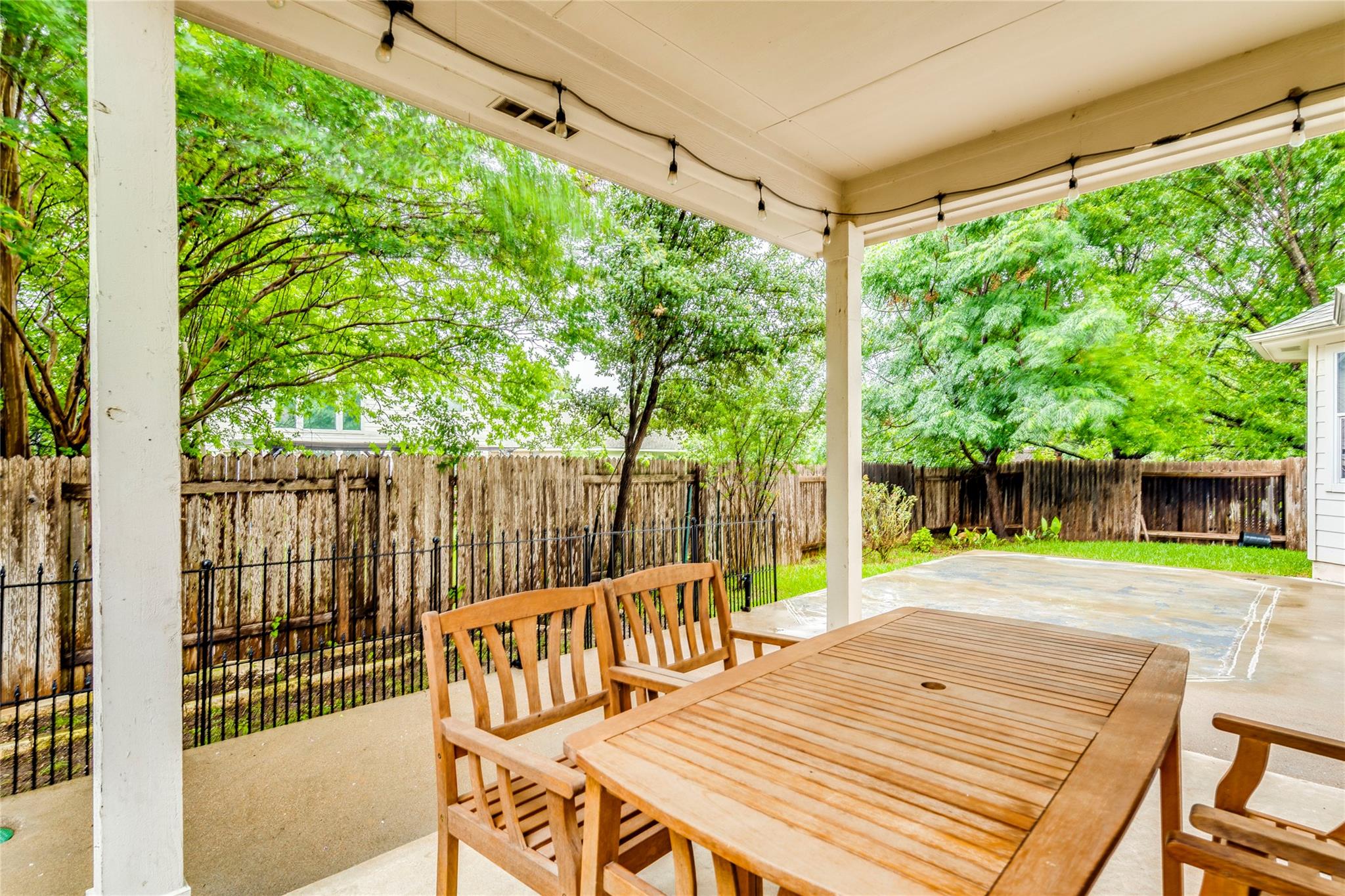 734 Crane Canyon Pl, Round Rock, TX 78665